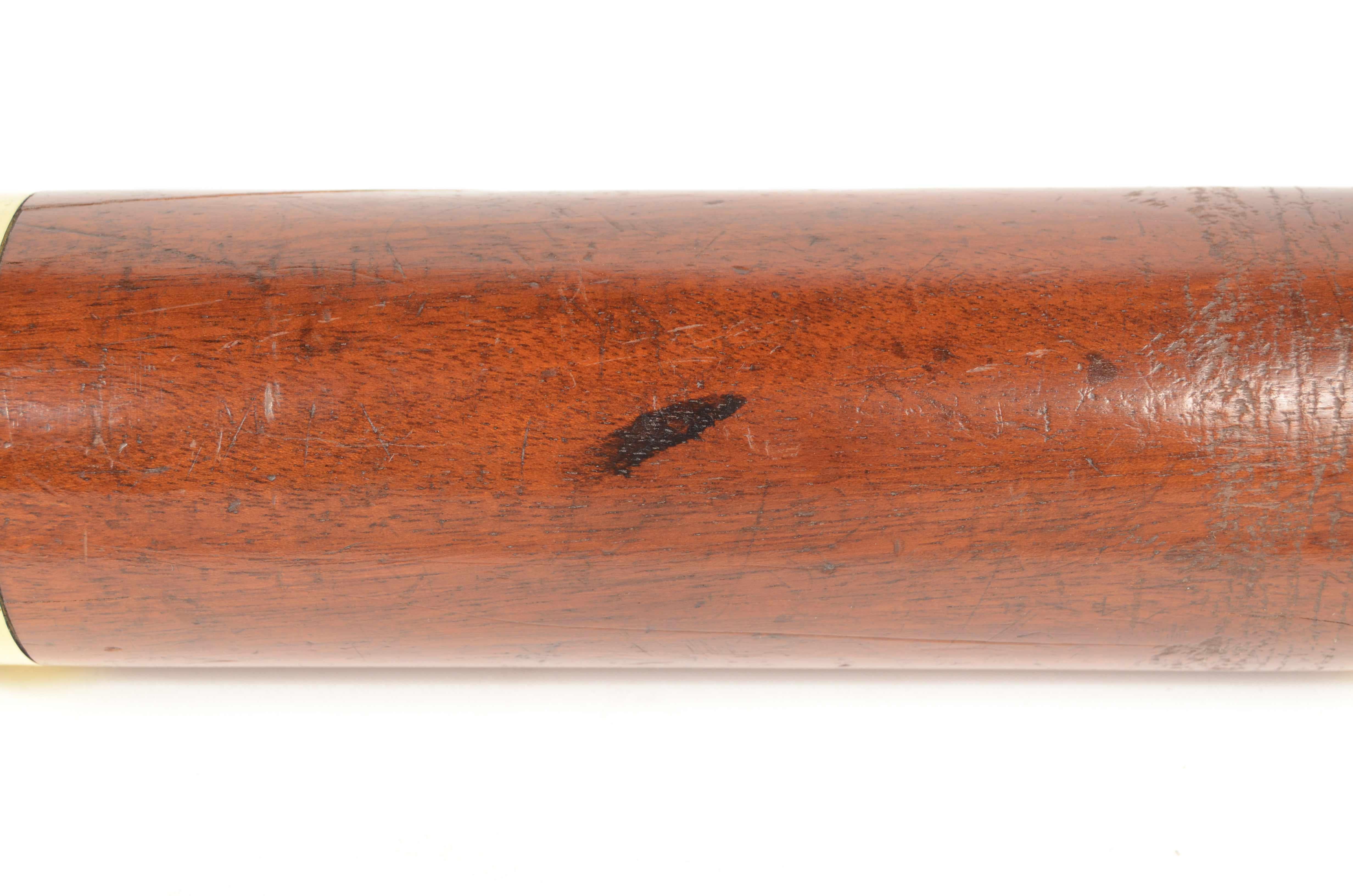 Cannocchiale in ottone a sezione tonda con impugnatura rivestita di mogano 1850 in vendita 2