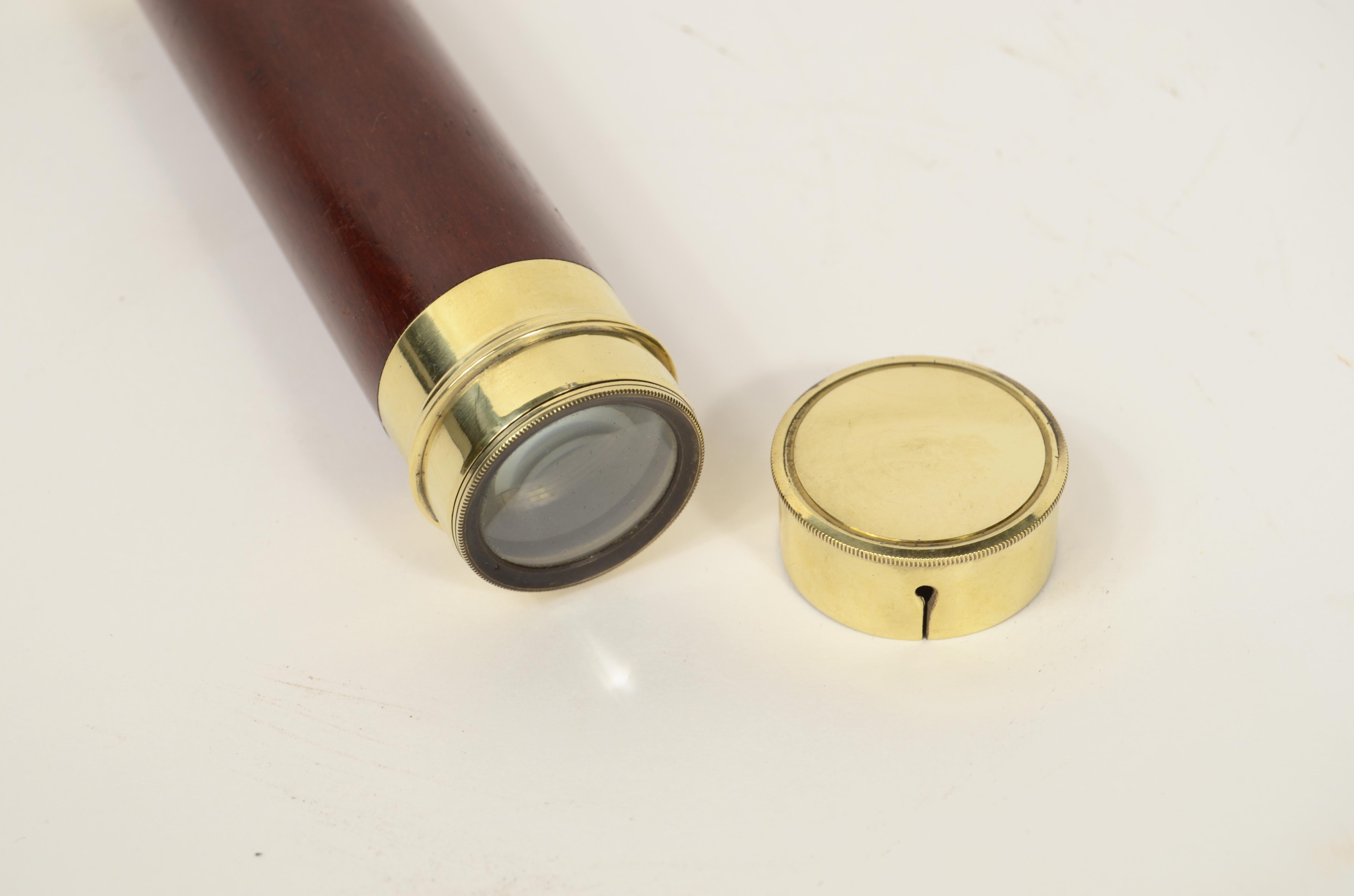 Cannocchiale in ottone a sezione tonda con impugnatura rivestita di mogano 1870 in vendita 4