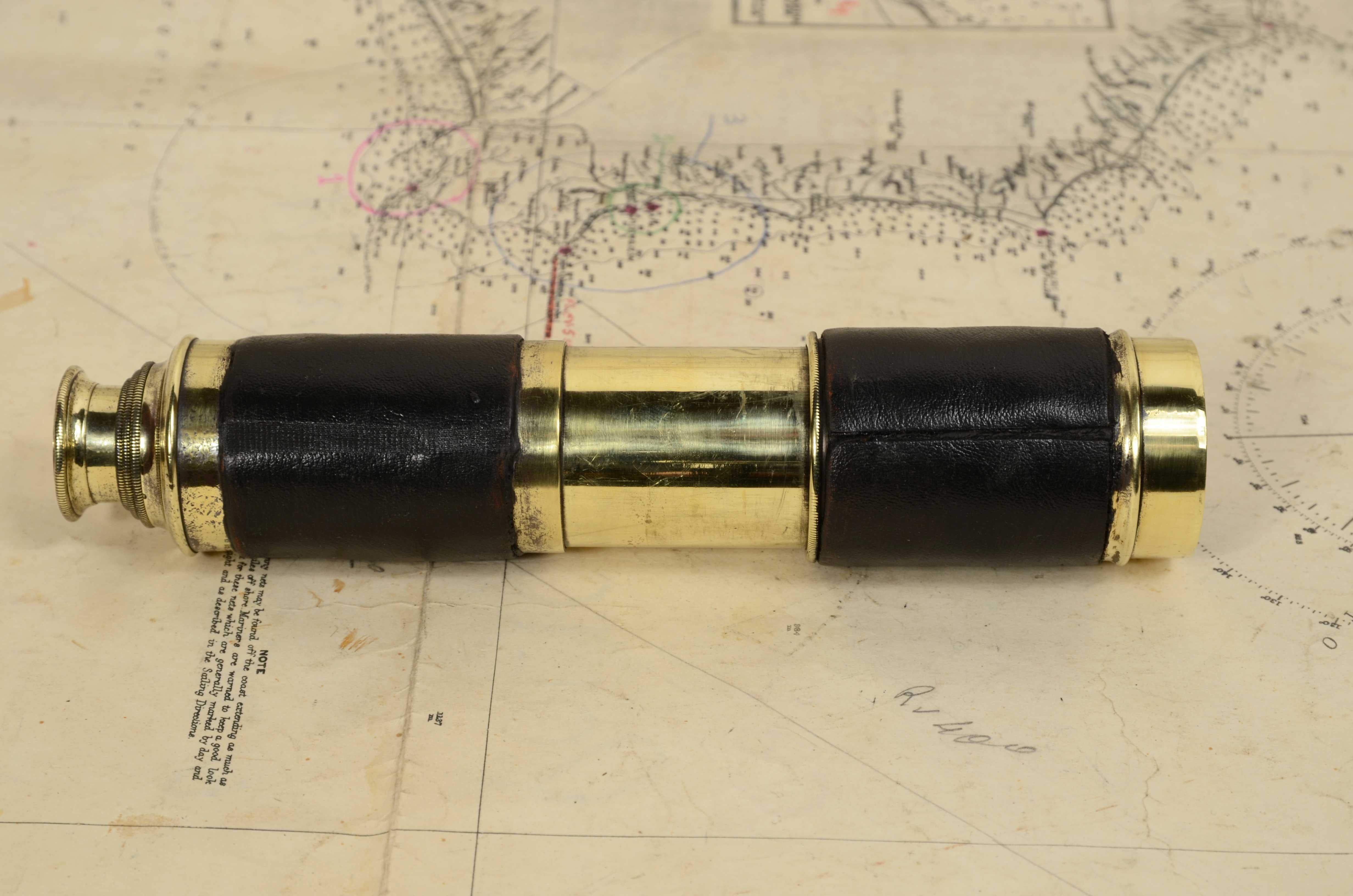 Brass telescope with leather handle England circa 1870 For Sale 1