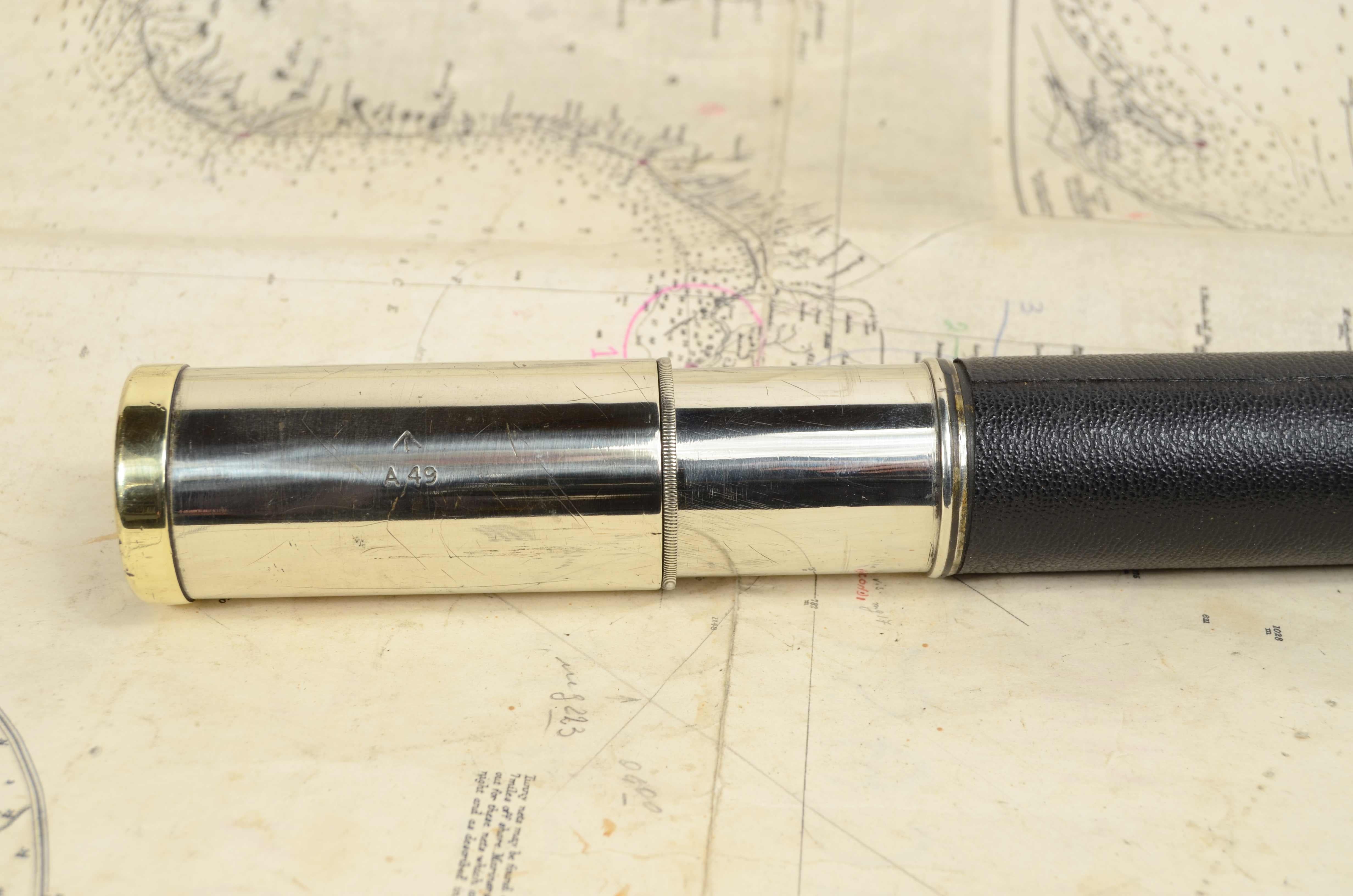 Chrome-plated brass and leather telescope signed W. OTTWAY from the first war 1915 For Sale 2