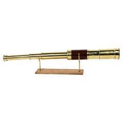 English 3-extension mid-19th century brass telescope with mahogany handle