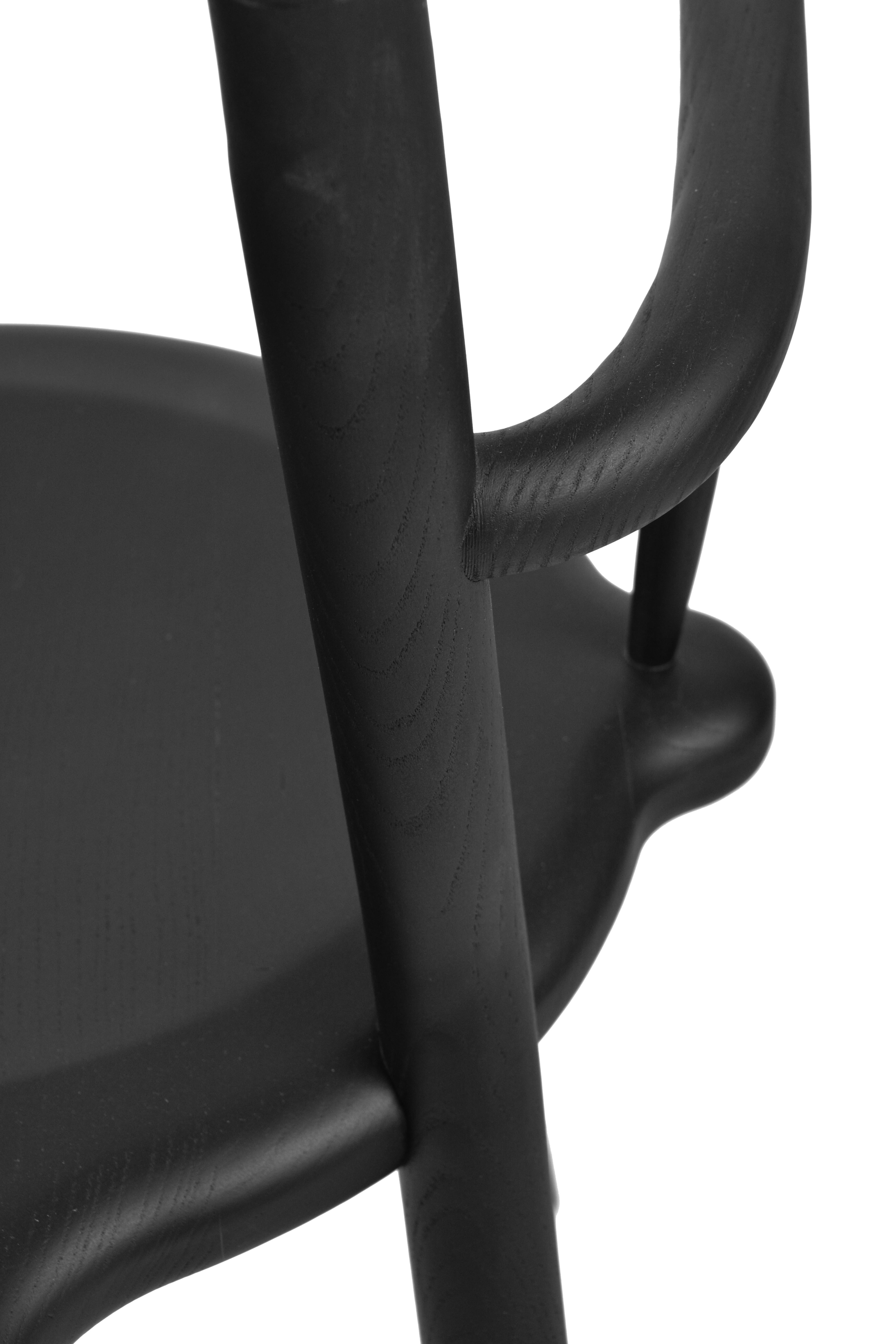 Canoa-Stuhl mit Armlehnen, Massivholz-Eschenholz mit Edelstahl-Finish (21. Jahrhundert und zeitgenössisch) im Angebot