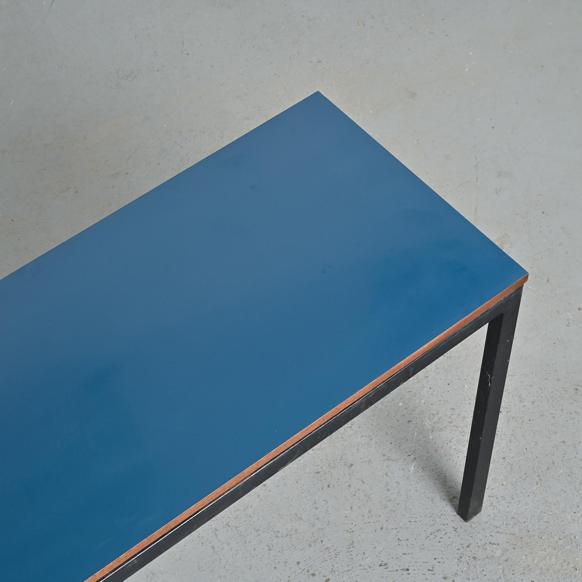 Cansado Desk by Charlotte Perriand, France circa 1962 en vente 7