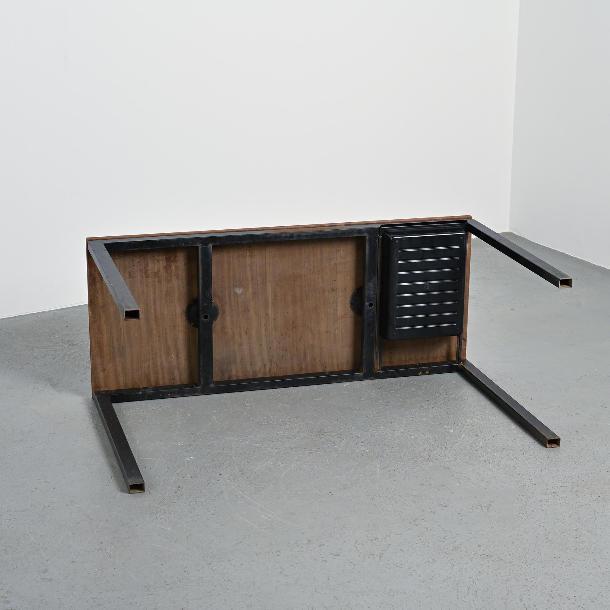 Cansado Desk by Charlotte Perriand, France circa 1962 en vente 8