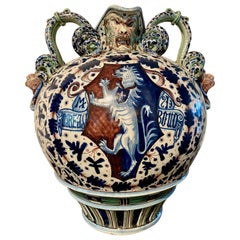 Cantagalli Armorial Vase, Ulisse Cantagalli, circa 1890