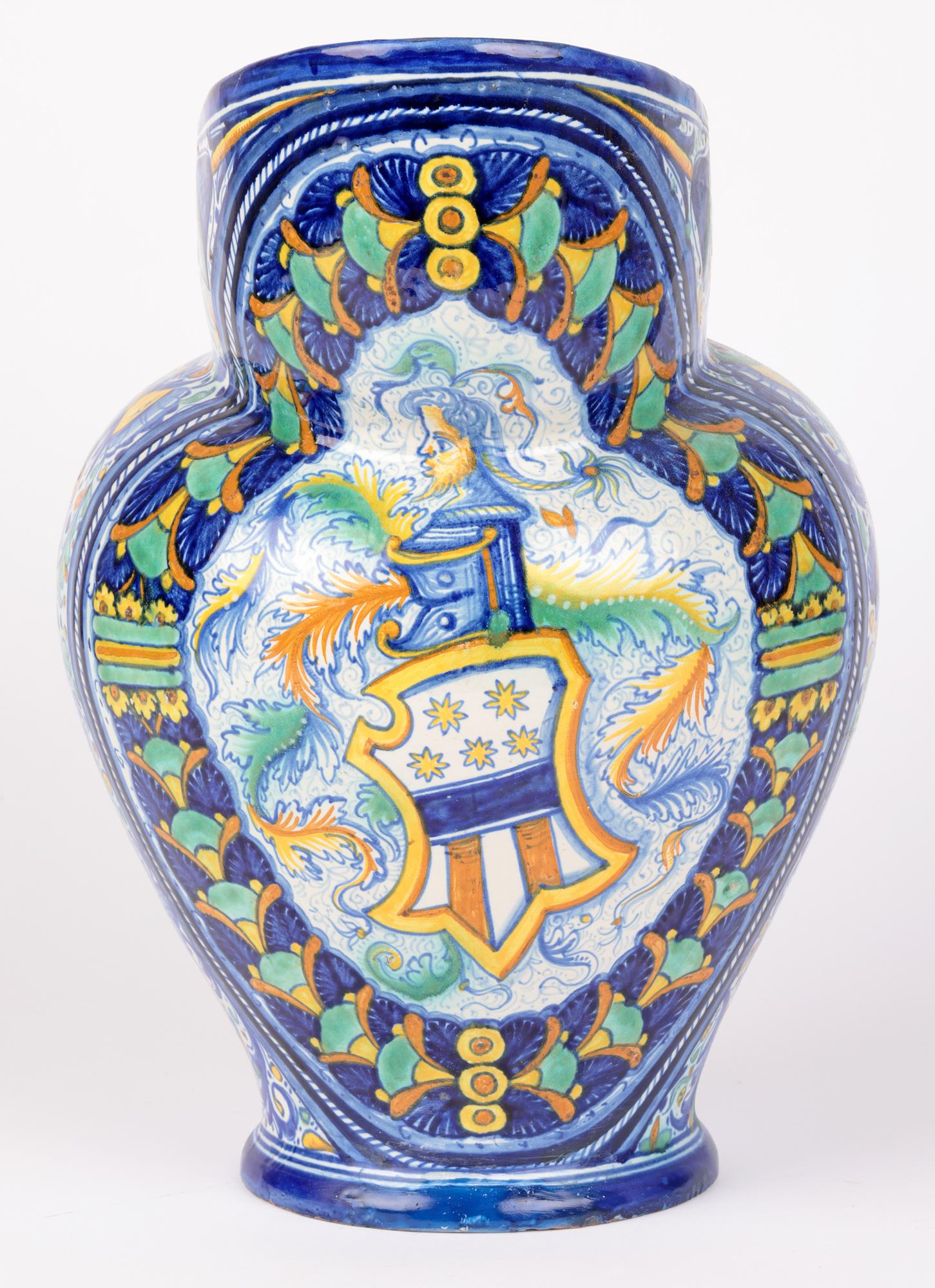 Caraffa in ceramica maiolica Cantagalli Italian Large Impressive Crested Maiolica Pottery in vendita 4