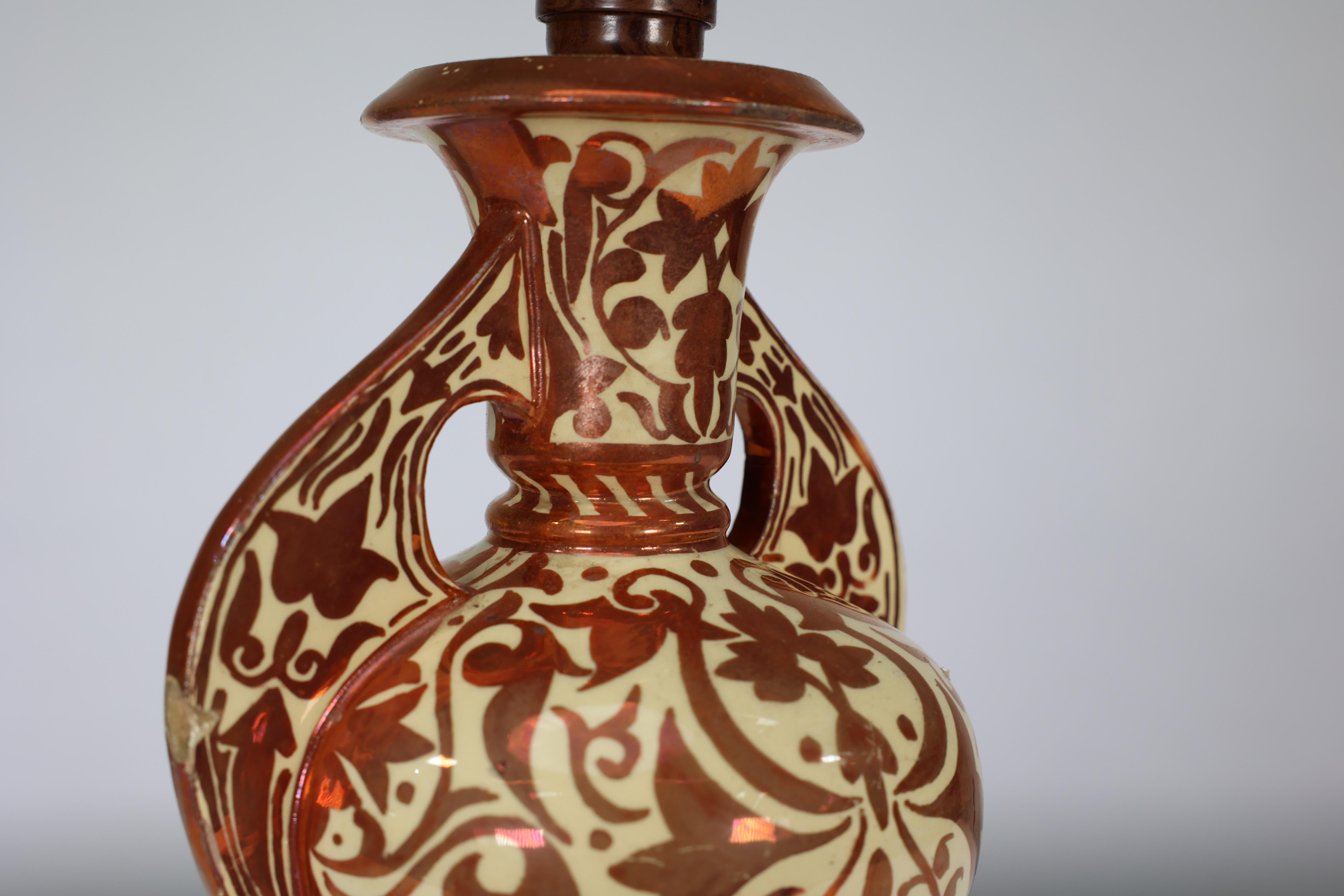 Cantagalli Italian porcelain copper lustre vase converted into a table lamp. For Sale 6
