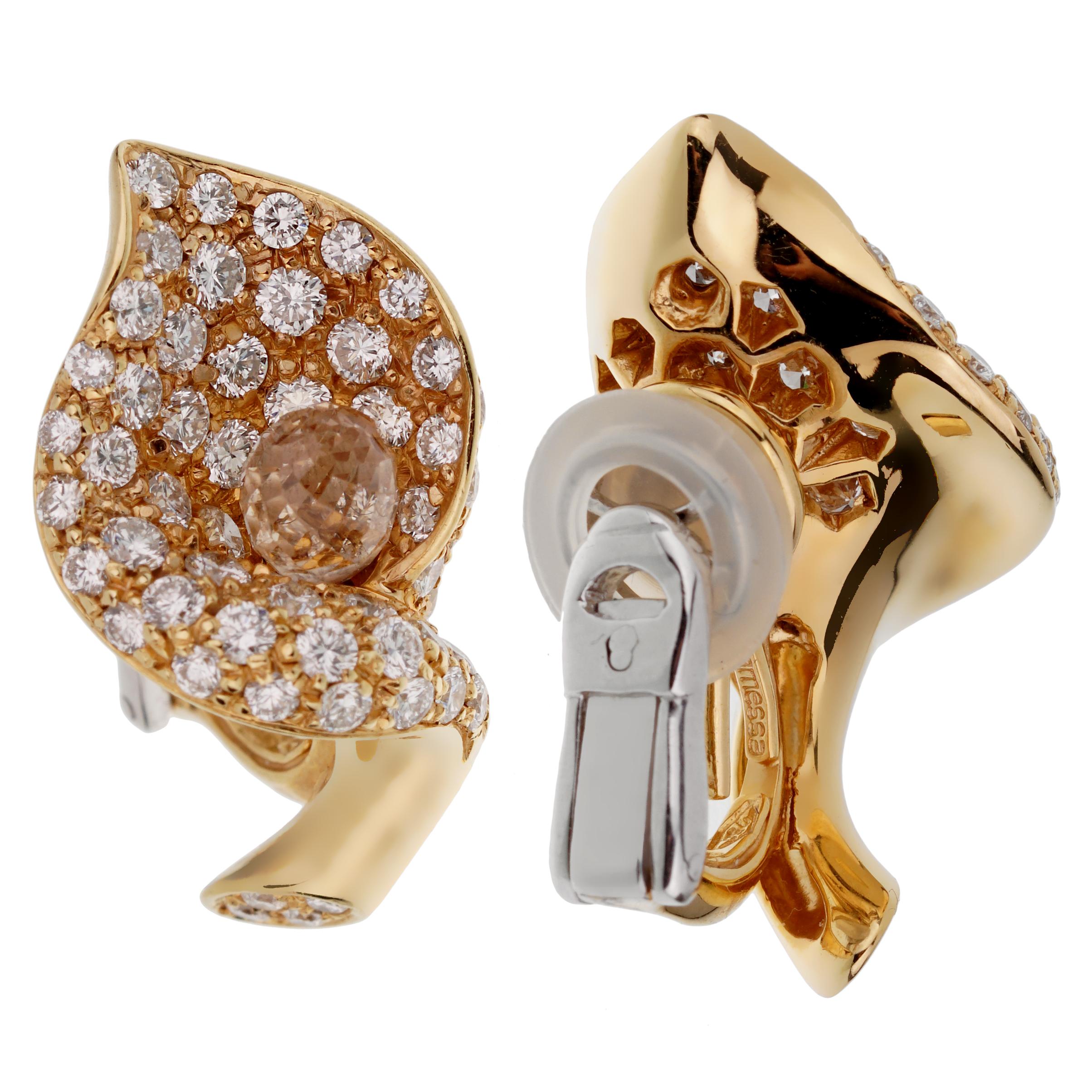 Briolette Cut Cantamessa Calla Lily Diamond Yellow Gold Earrings For Sale