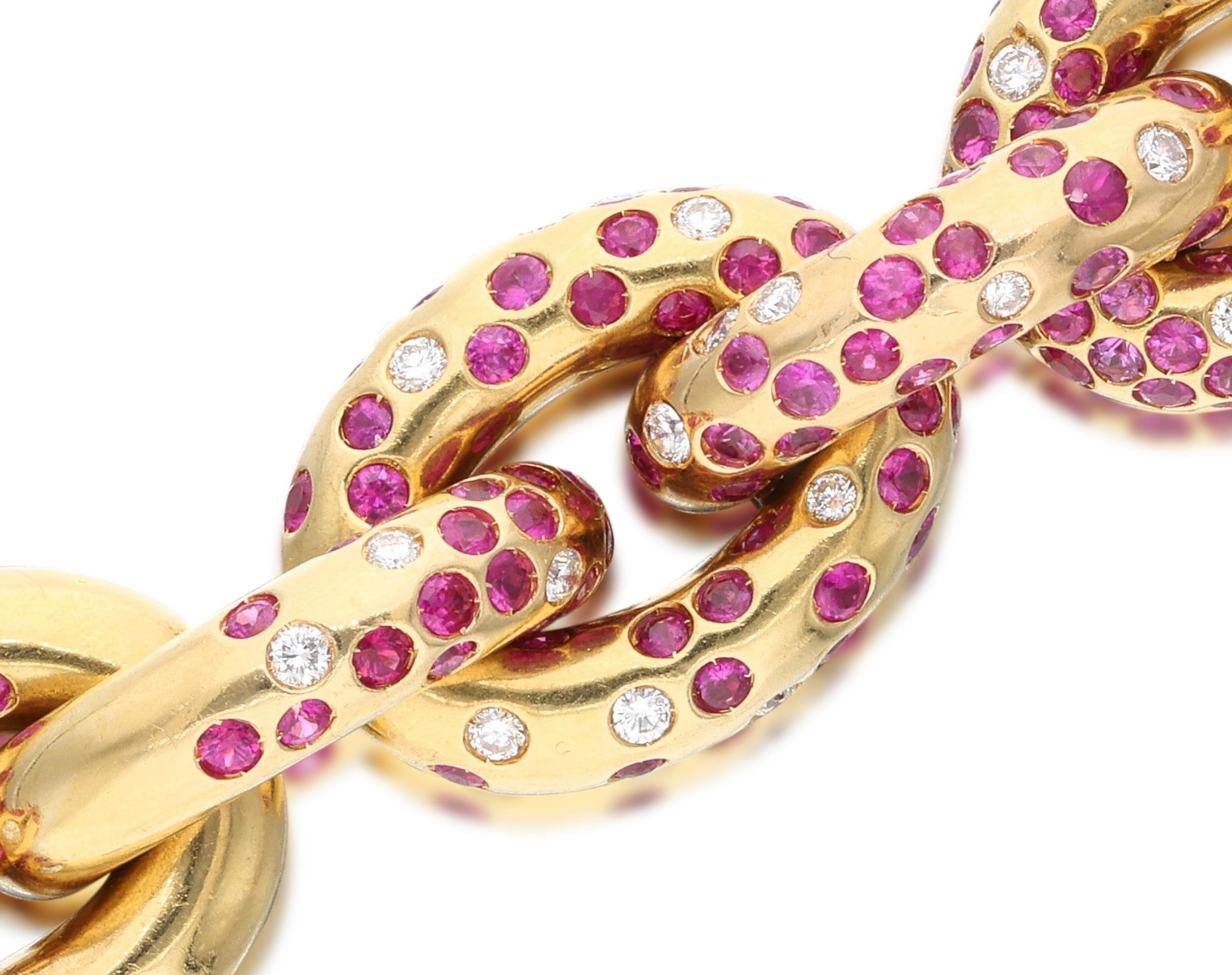Cantamessa Bracelet à maillons en or, rubis et diamants Excellent état - En vente à New York, NY
