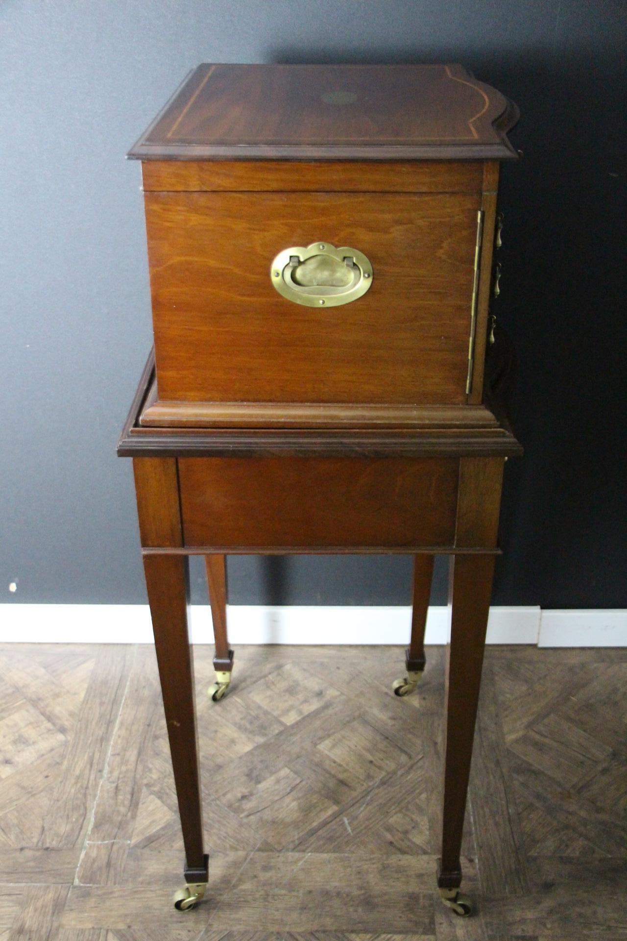 Orme Coffret de couverts sur Stand en vente