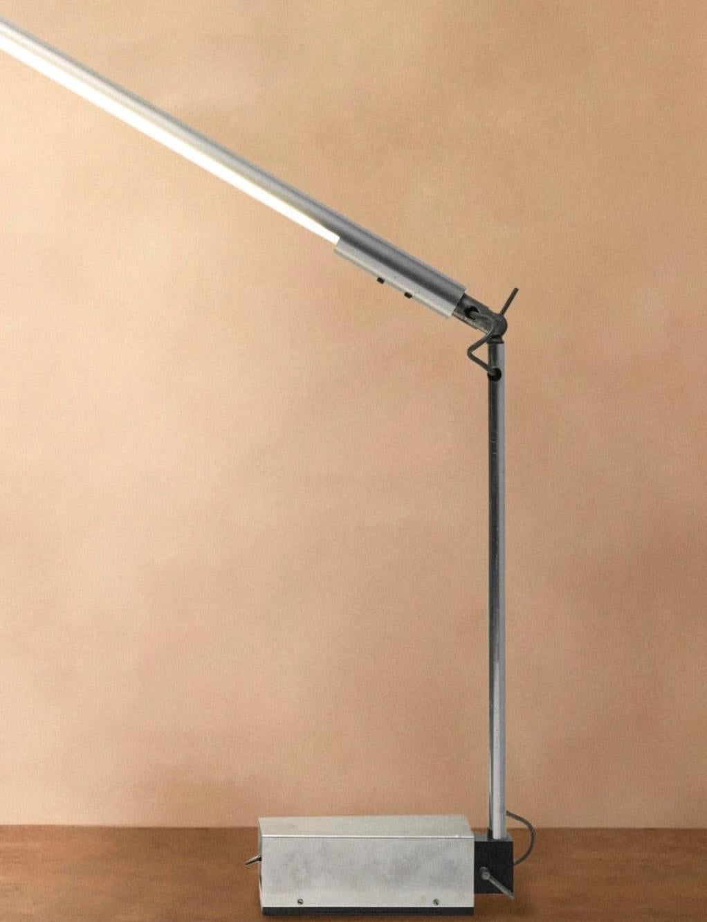 cantilever lamp