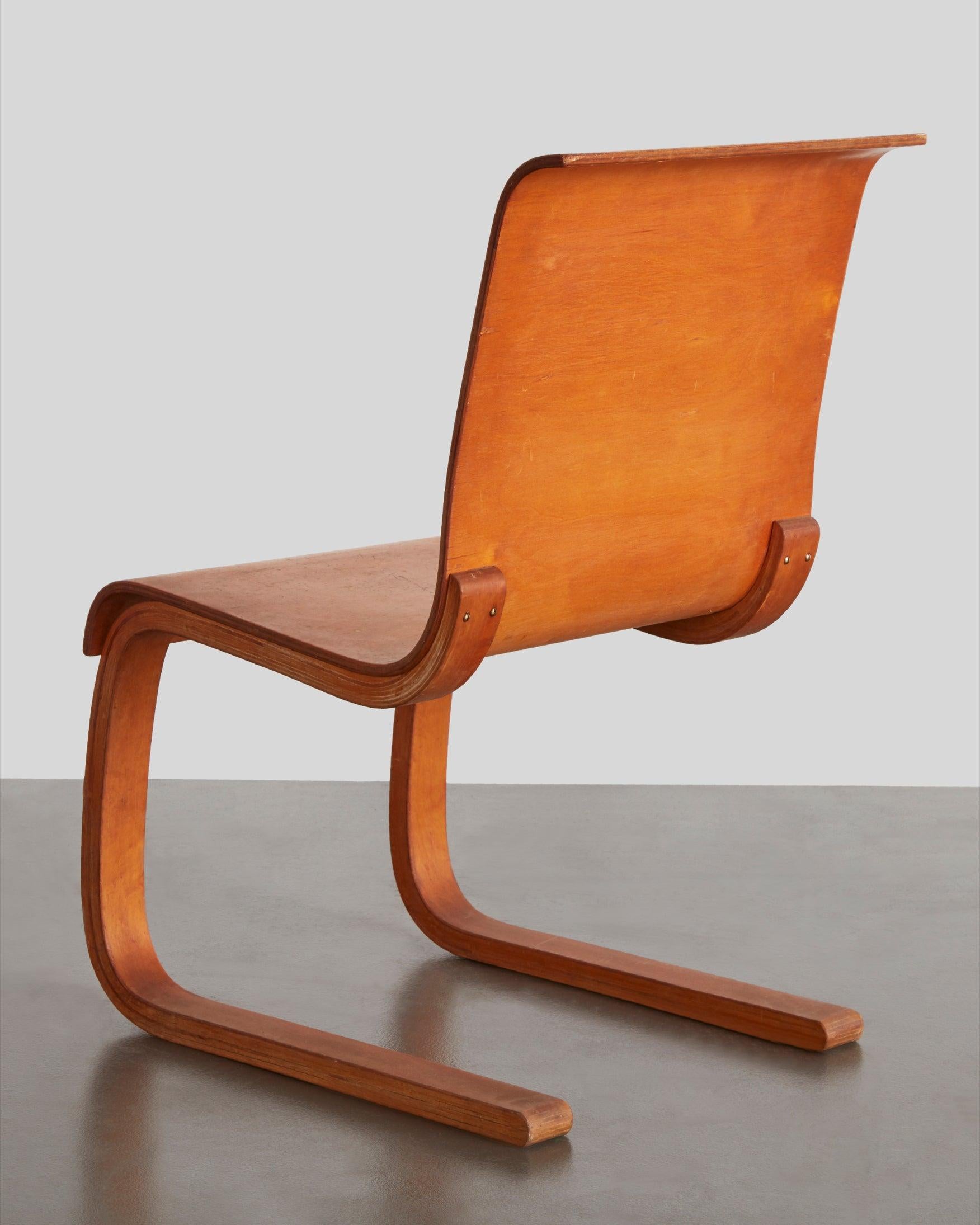 cantilever chair wood
