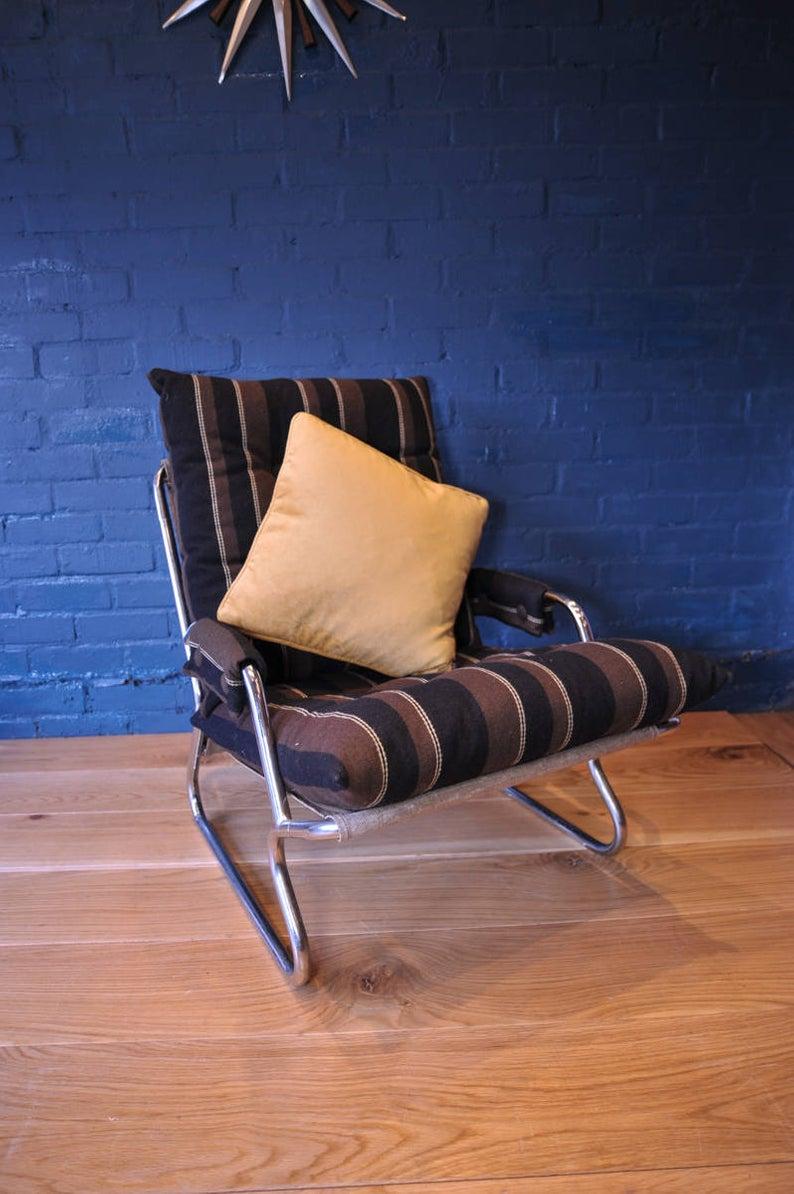 Cantilever Danish Tubular Chromed Lounge Armchair with Retro Striped Cushions In Good Condition For Sale In High Wycombe, Buckinghamshire