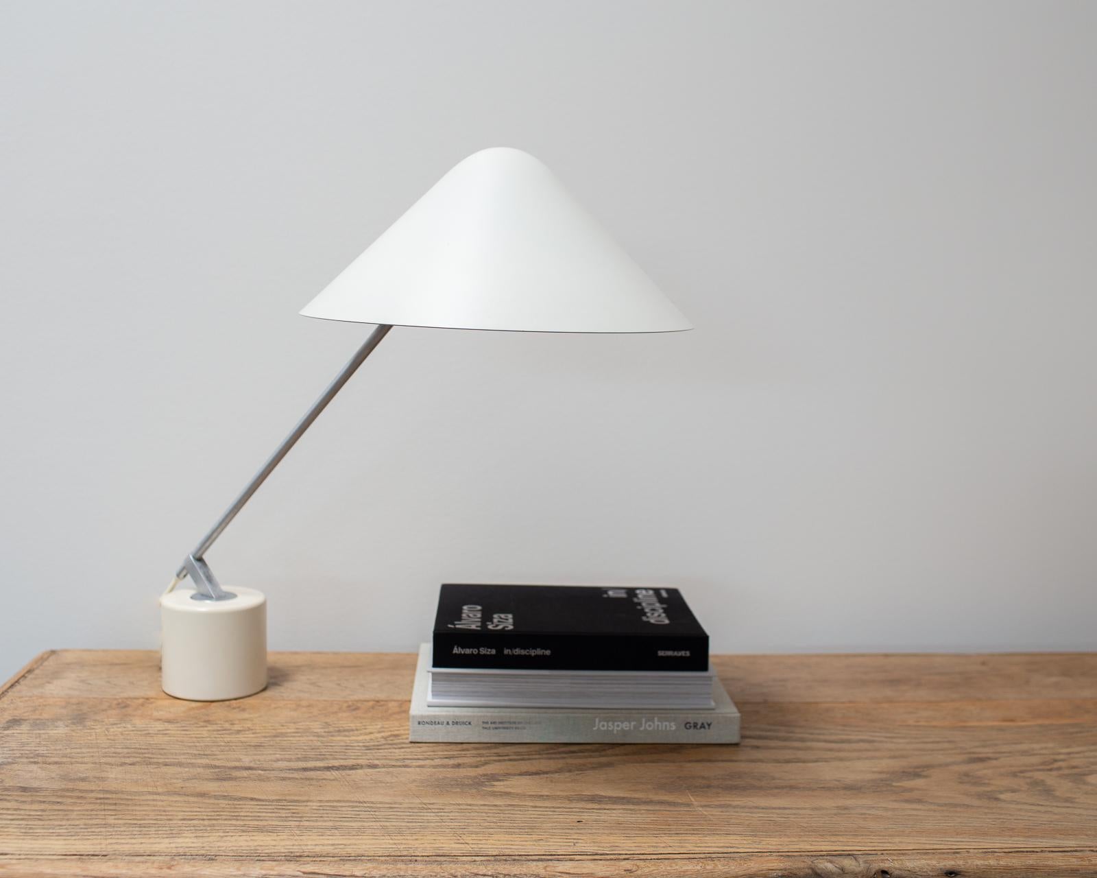 Cantilever Desk Lamp by Jørgen Gammelgaard for Labeled Design Forum In Good Condition For Sale In Dallas, TX