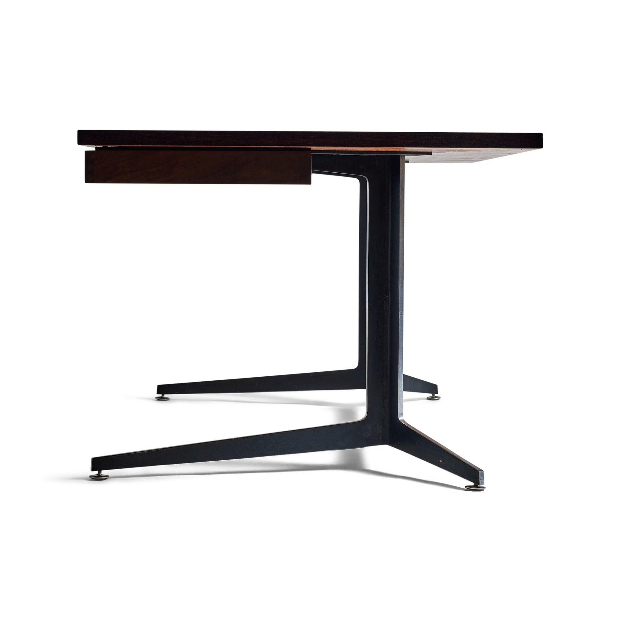 Scrivania direzionale a sbalzo di Ward Bennetts per Lehigh Furniture In condizioni ottime in vendita a Sagaponack, NY