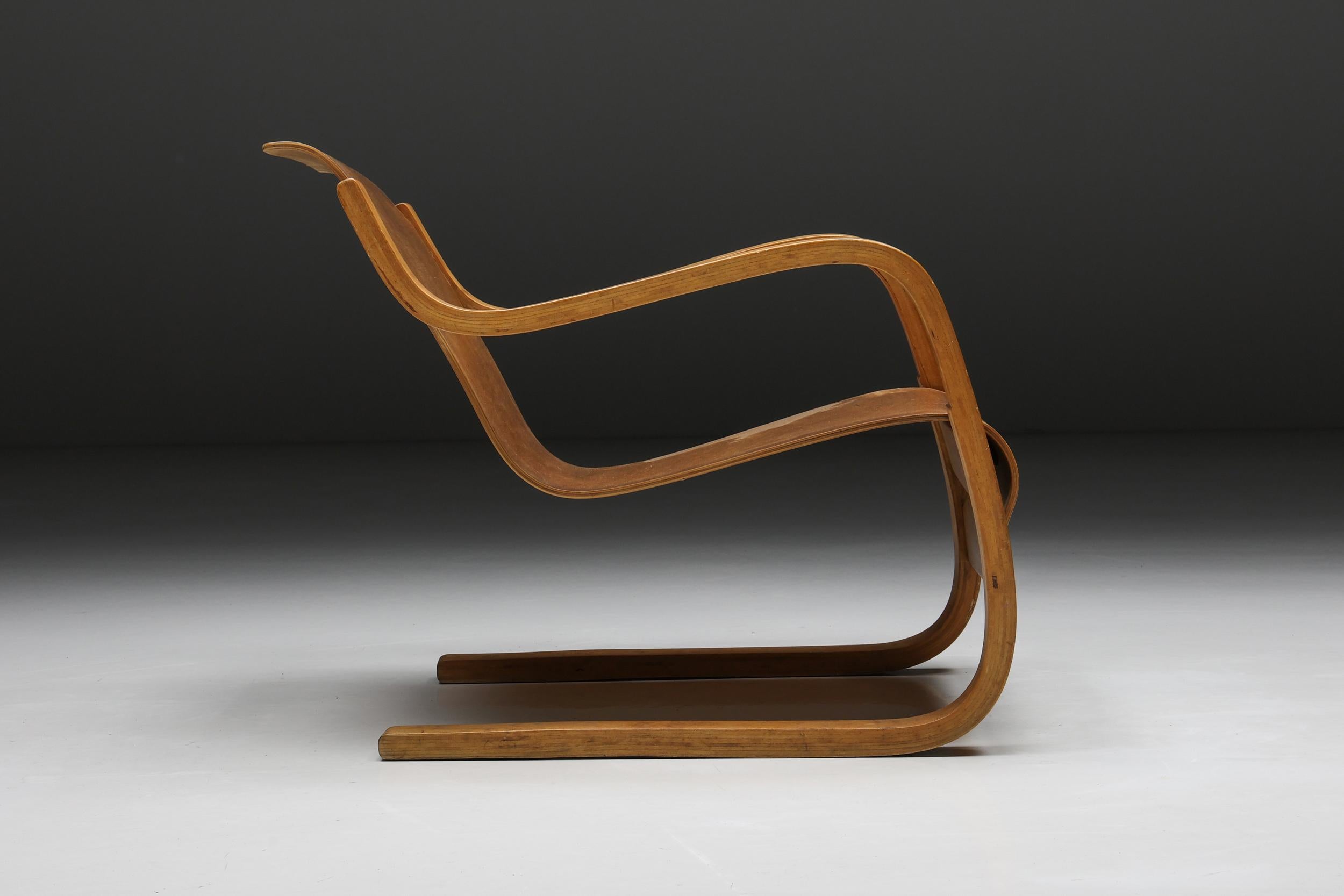 Finnish Cantilever Lounge Chair Nr. 31 by Alvar Aalto, Finland, 1930s