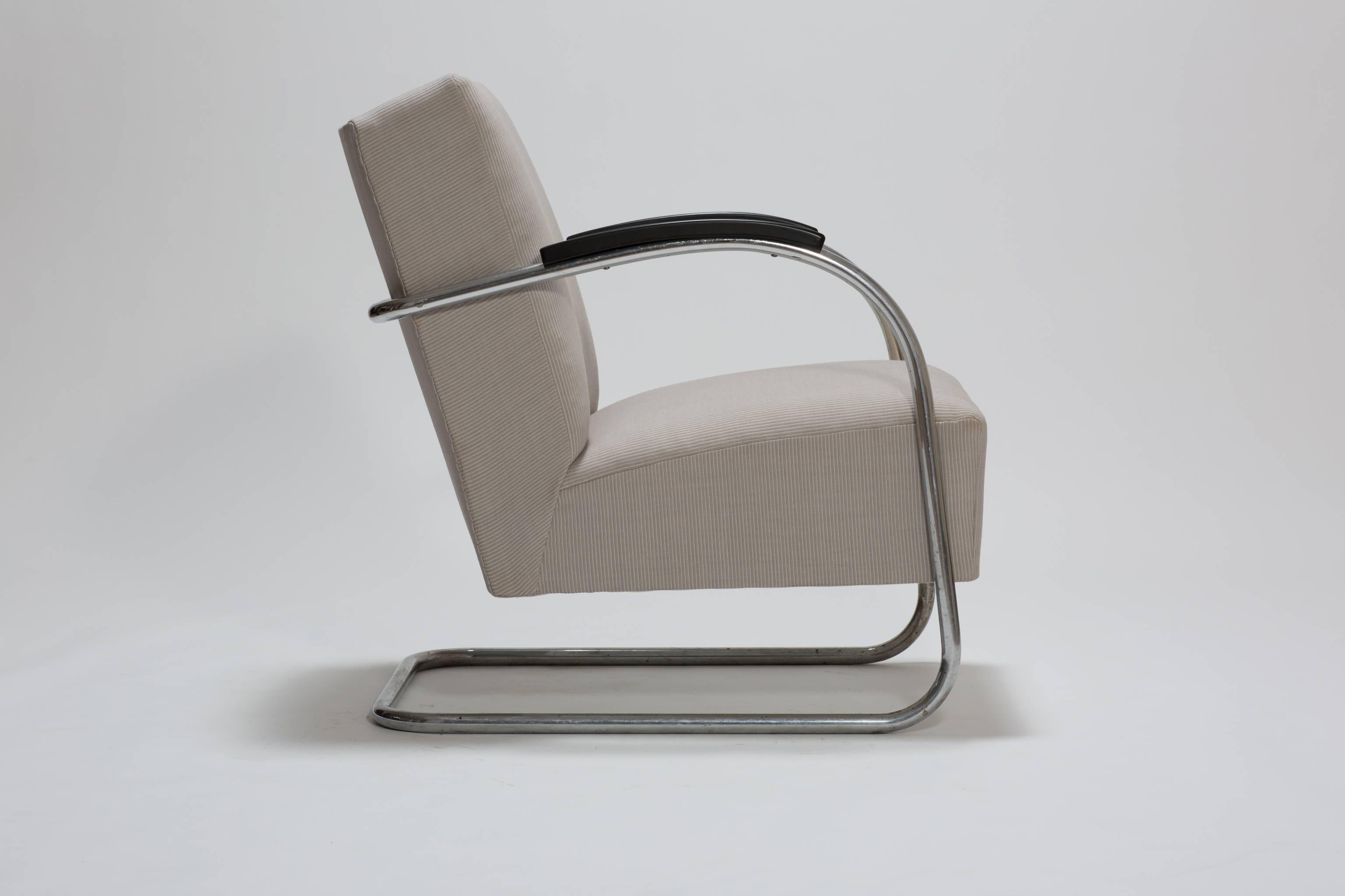 Mid-20th Century Cantilever Tubular Steel Armchair by Thonet Midcentury Bauhaus Period For Sale