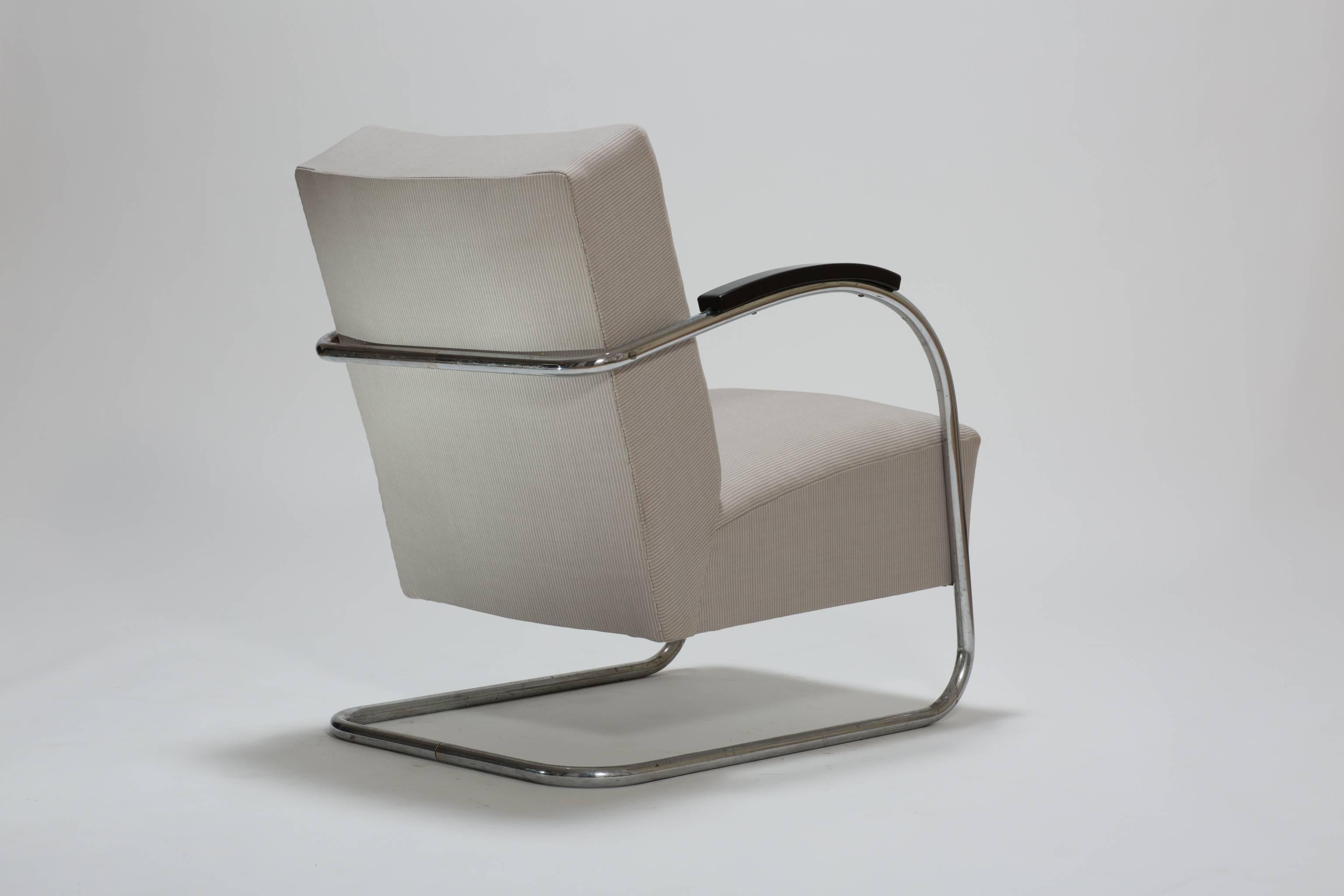 Cantilever Tubular Steel Armchair by Thonet Midcentury Bauhaus Period im Angebot 3