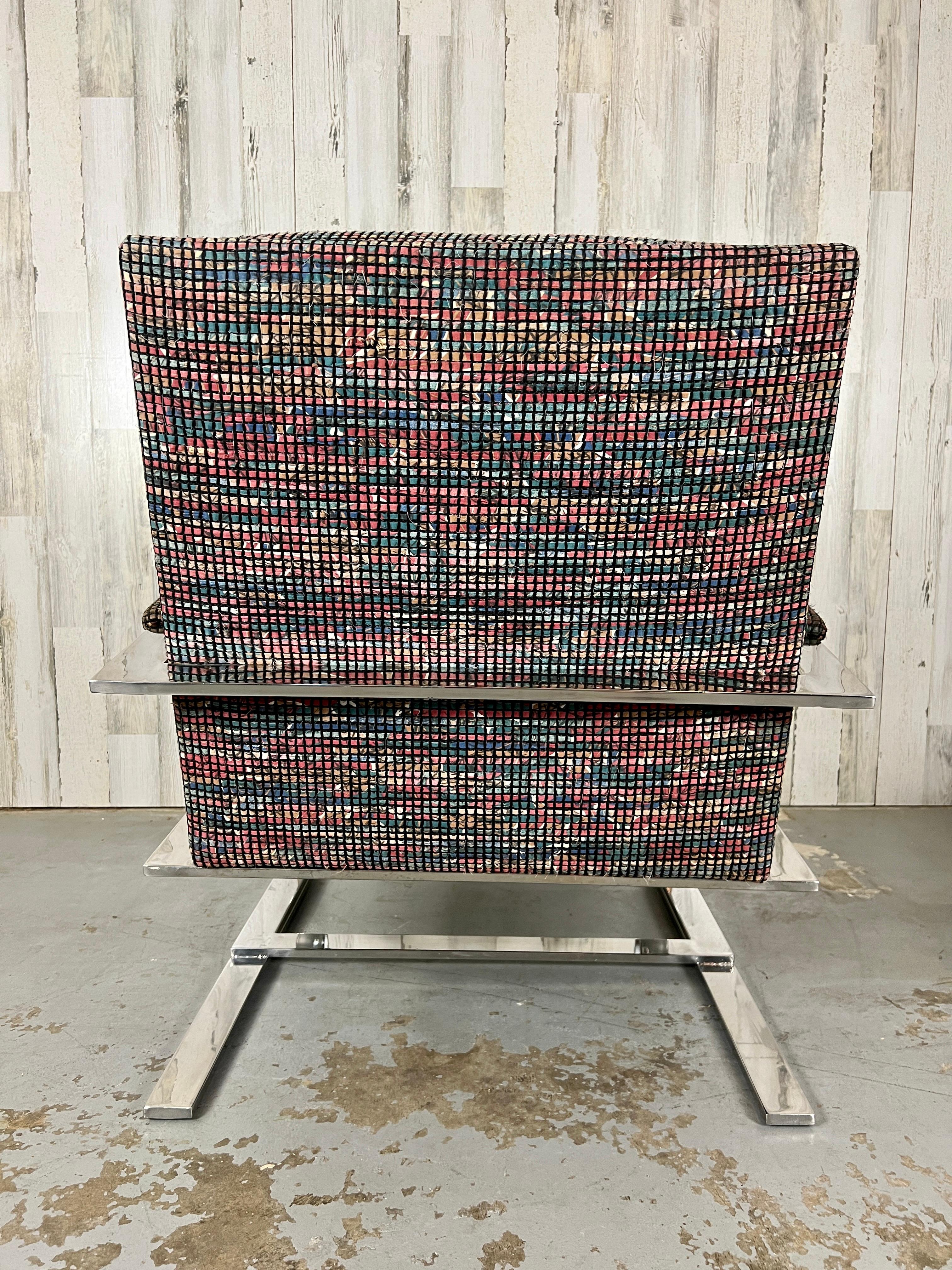 Chaise longue et pouf en porte-à-faux en chrome en vente 11