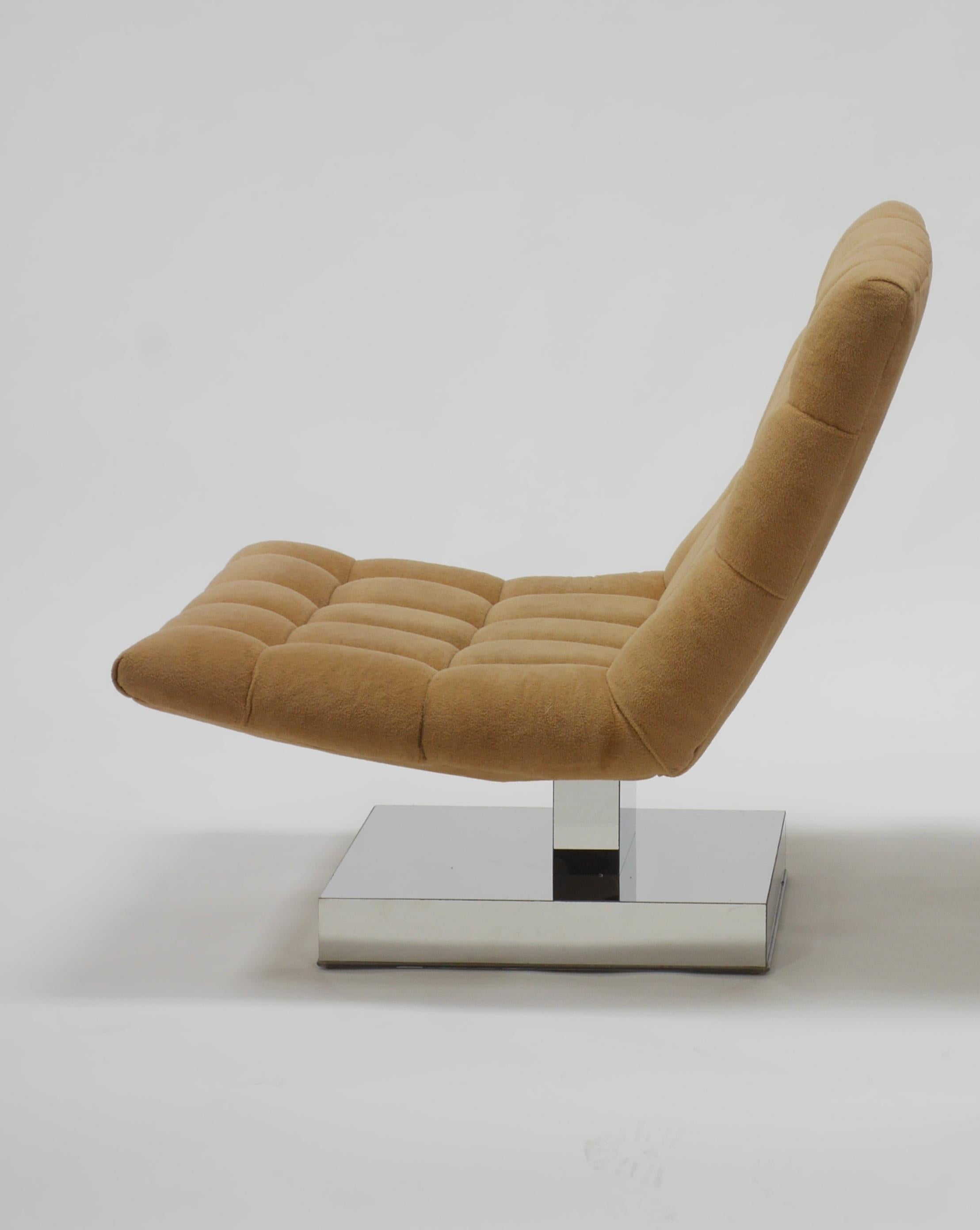 20th Century Cantilevered Lounge Chair by Milo Baughman For Sale