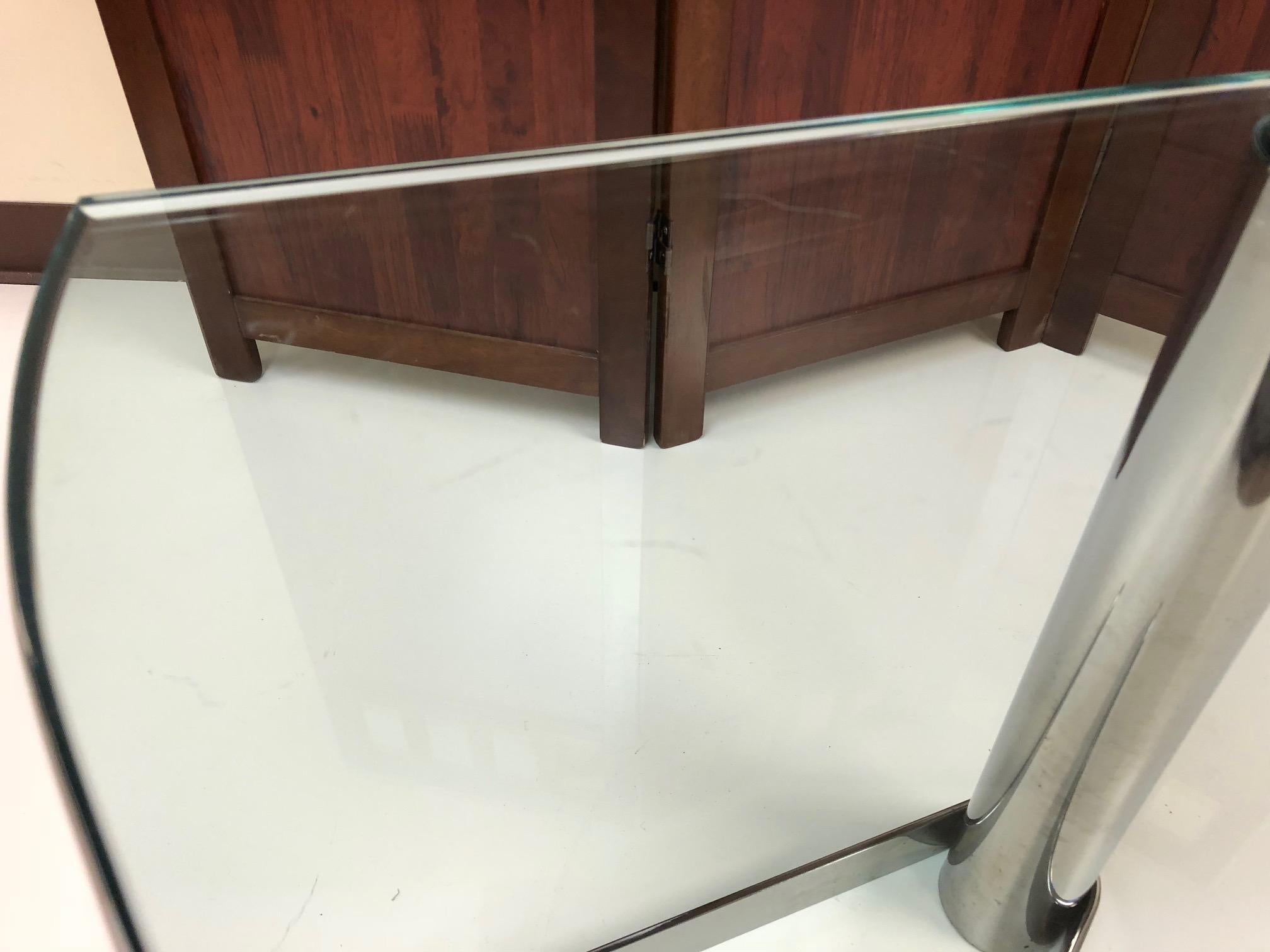 Cantilevered Side Table In Good Condition For Sale In New York, NY