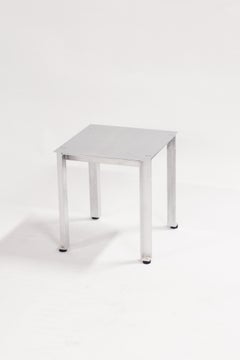 Tavolino scultoreo in alluminio spazzolato CANTO di Luiz Solano, Brasile 2023