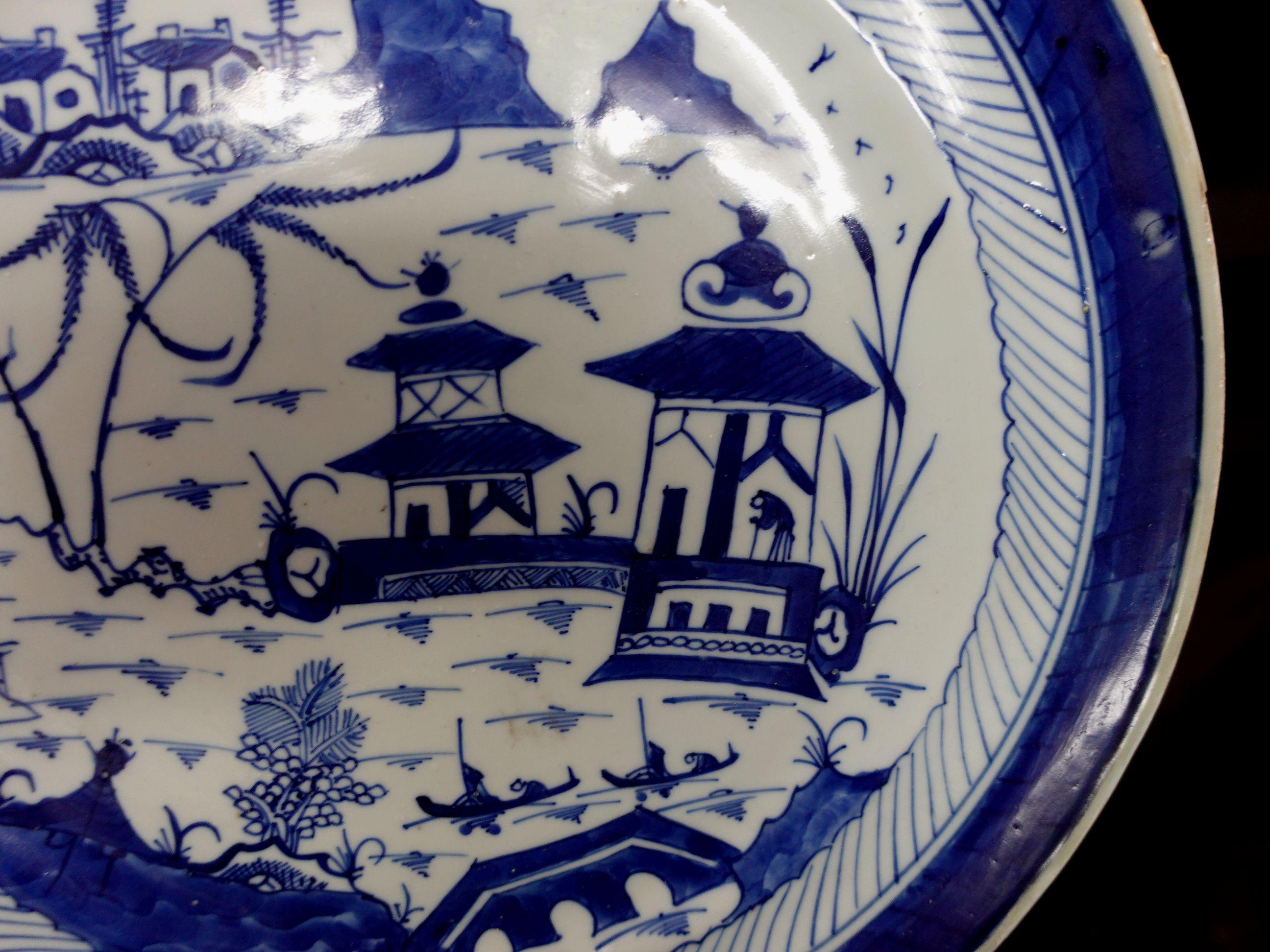 Qing Canton Export Porcelain Charger, 19th Century For Sale