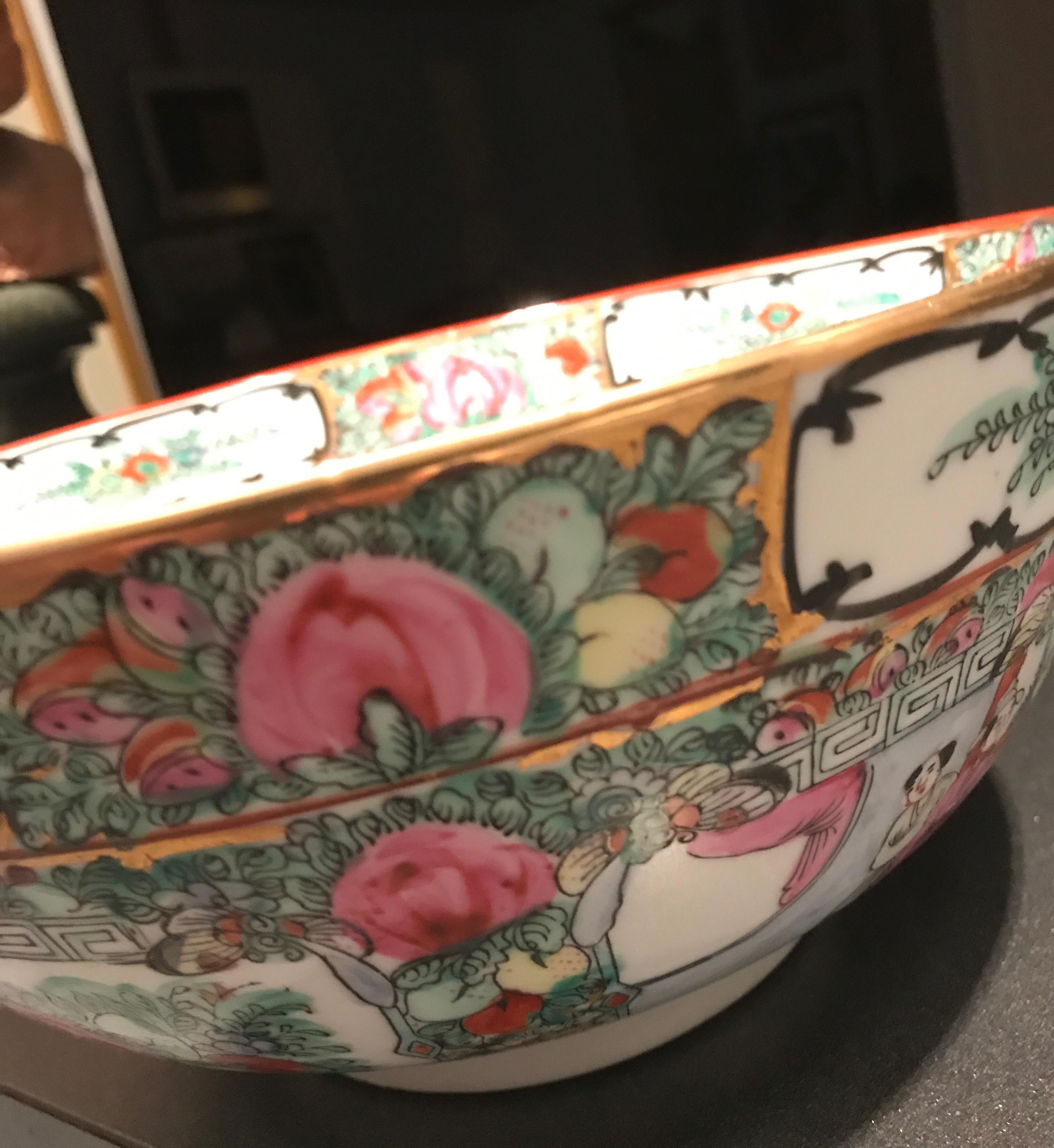 Canton Famille Rose Chinese Export Porcelain Centerpiece Bowl For Sale 7
