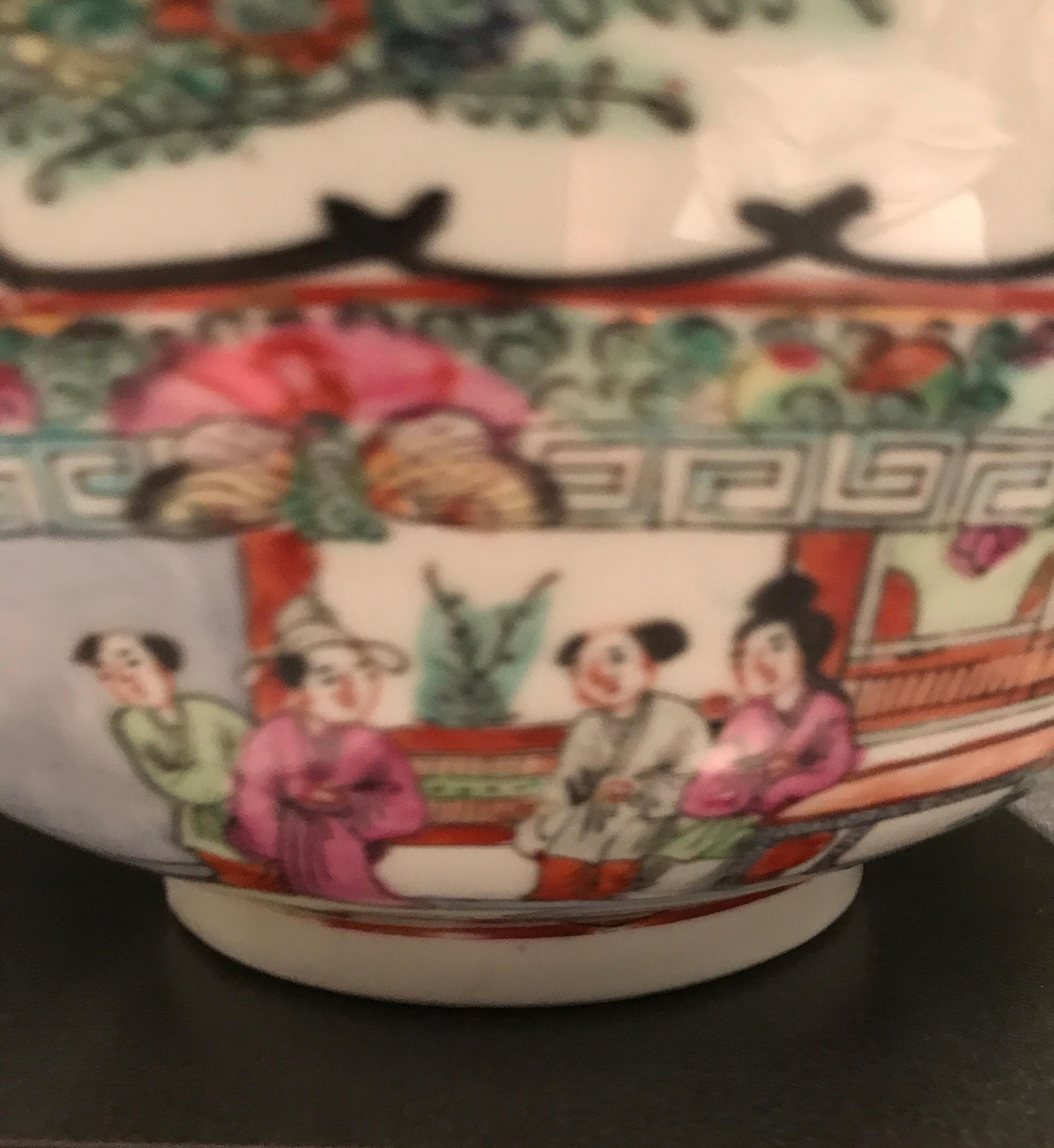 Canton Famille Rose Chinesischer Export-Porzellan-Tafelaufsatz im Angebot 12