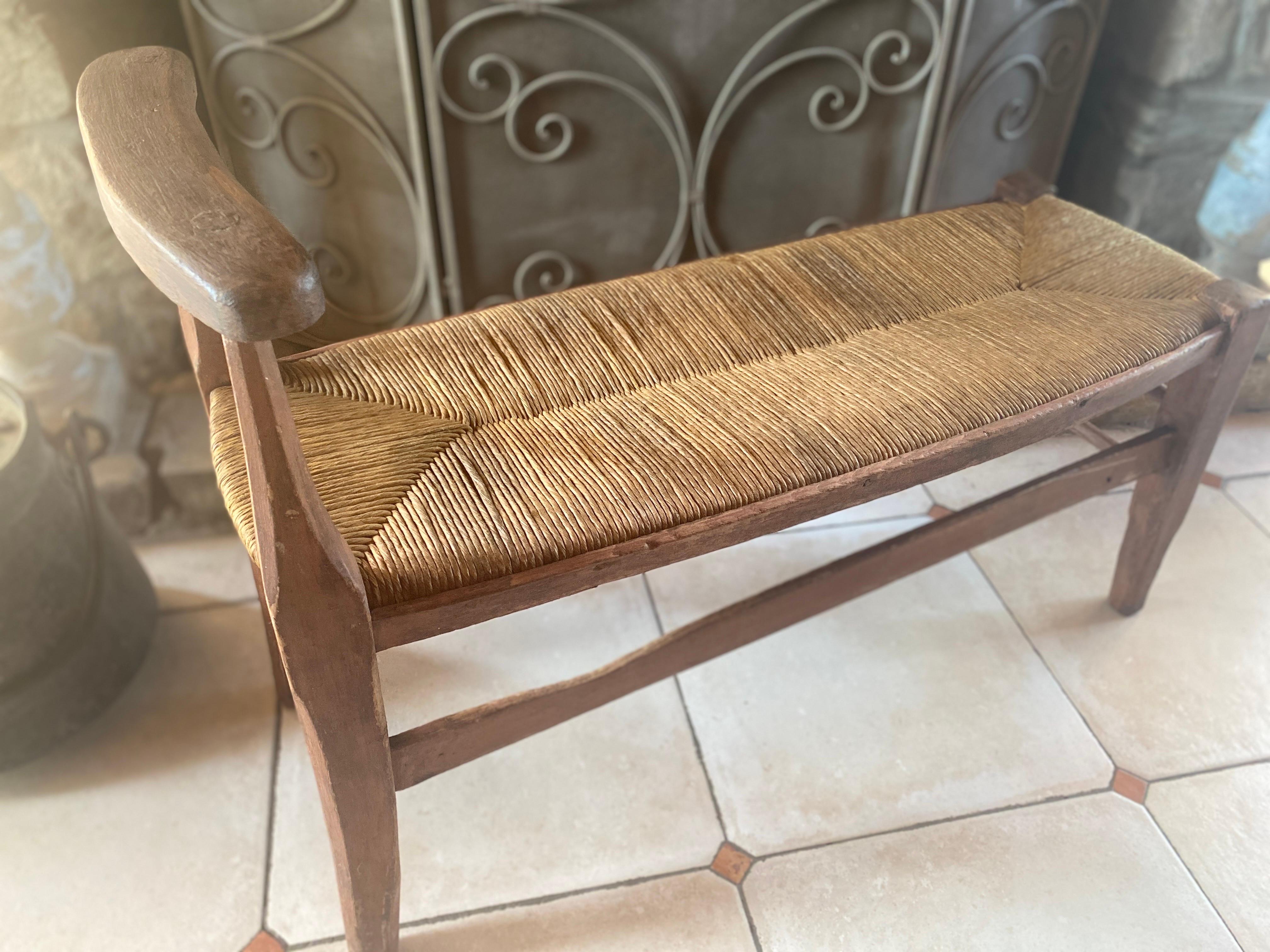 magnificent Cantou model bench dating from the 18th century with its original patina in perfect condition mulching has been redone from the south of France