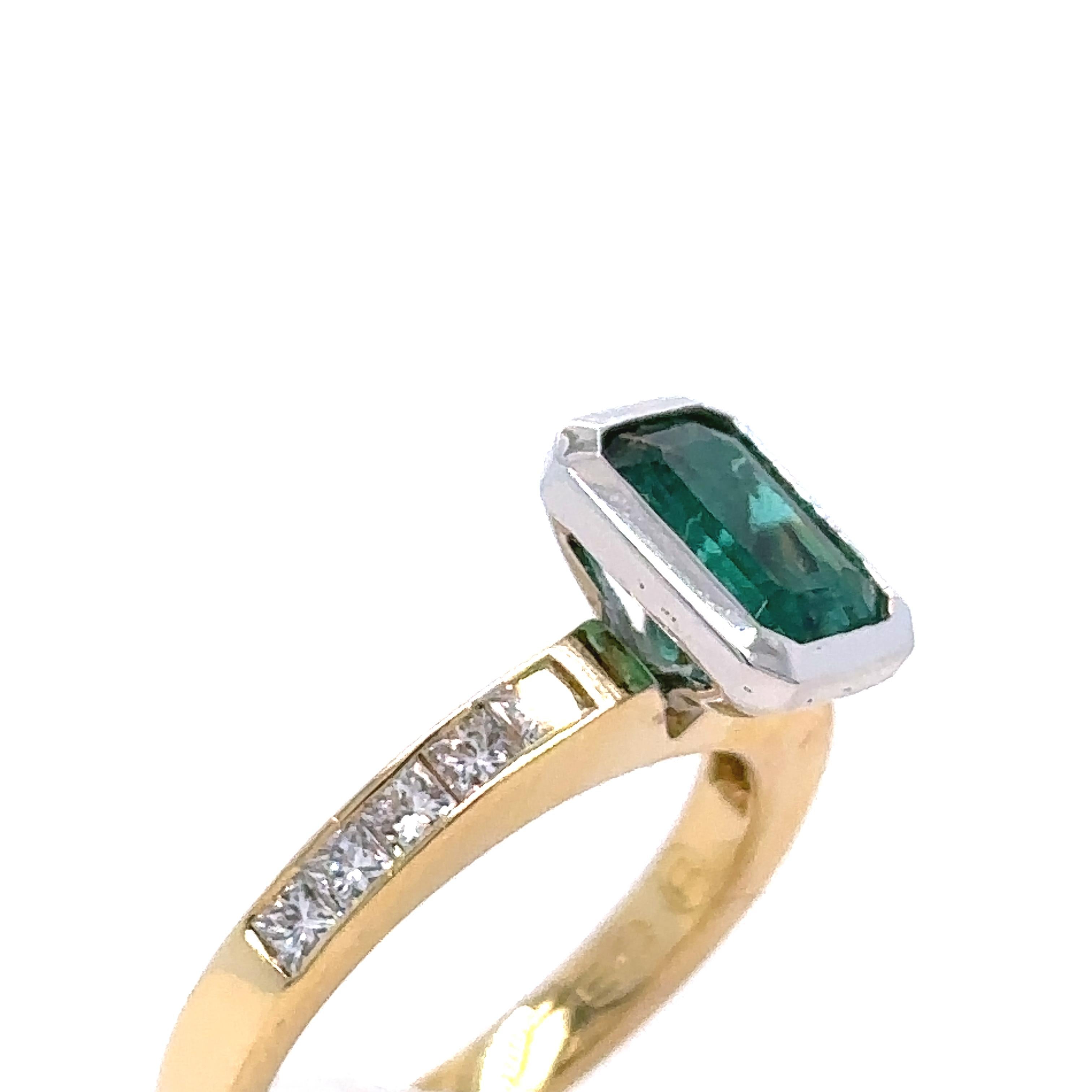 Canturi Zambian Smaragdring 1,35 Karat im Zustand „Hervorragend“ in SYDNEY, NSW