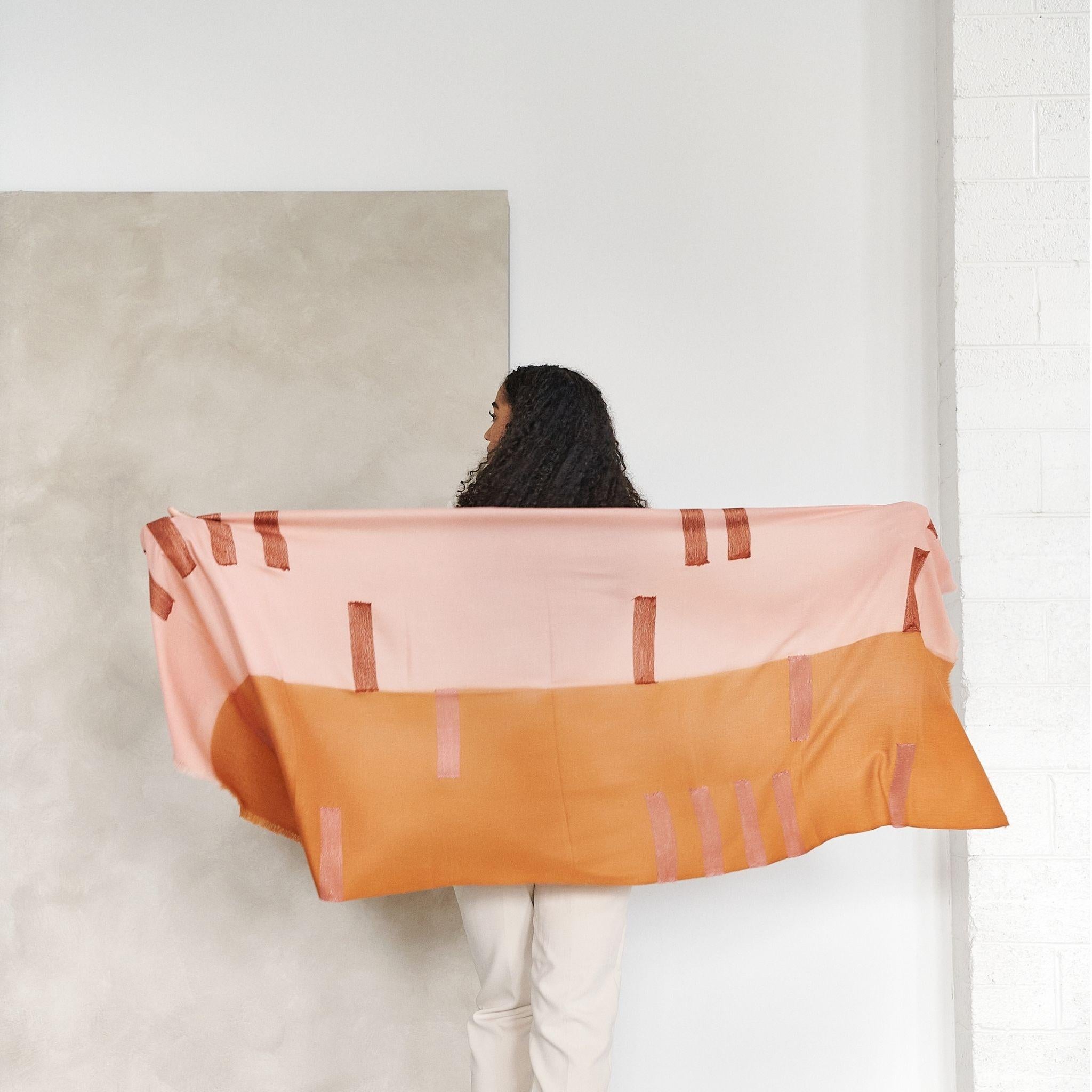 Canyon Handbestickt Handgewebt Modern Artisanal Schal für Damen oder Herren im Angebot