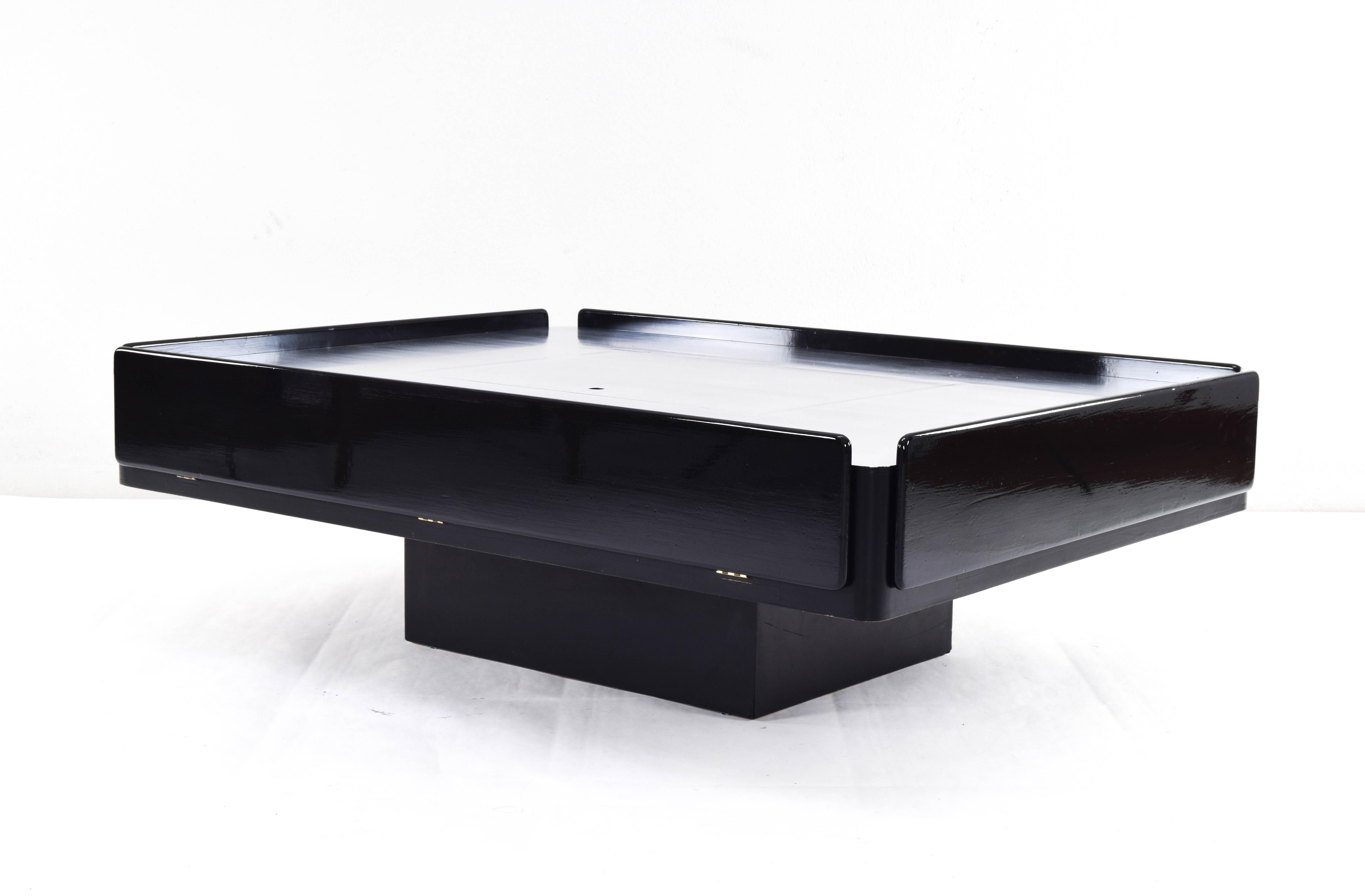 Caori Midcentury Cocktail and Coffee Table by Vico Magistretti for Gavina 2