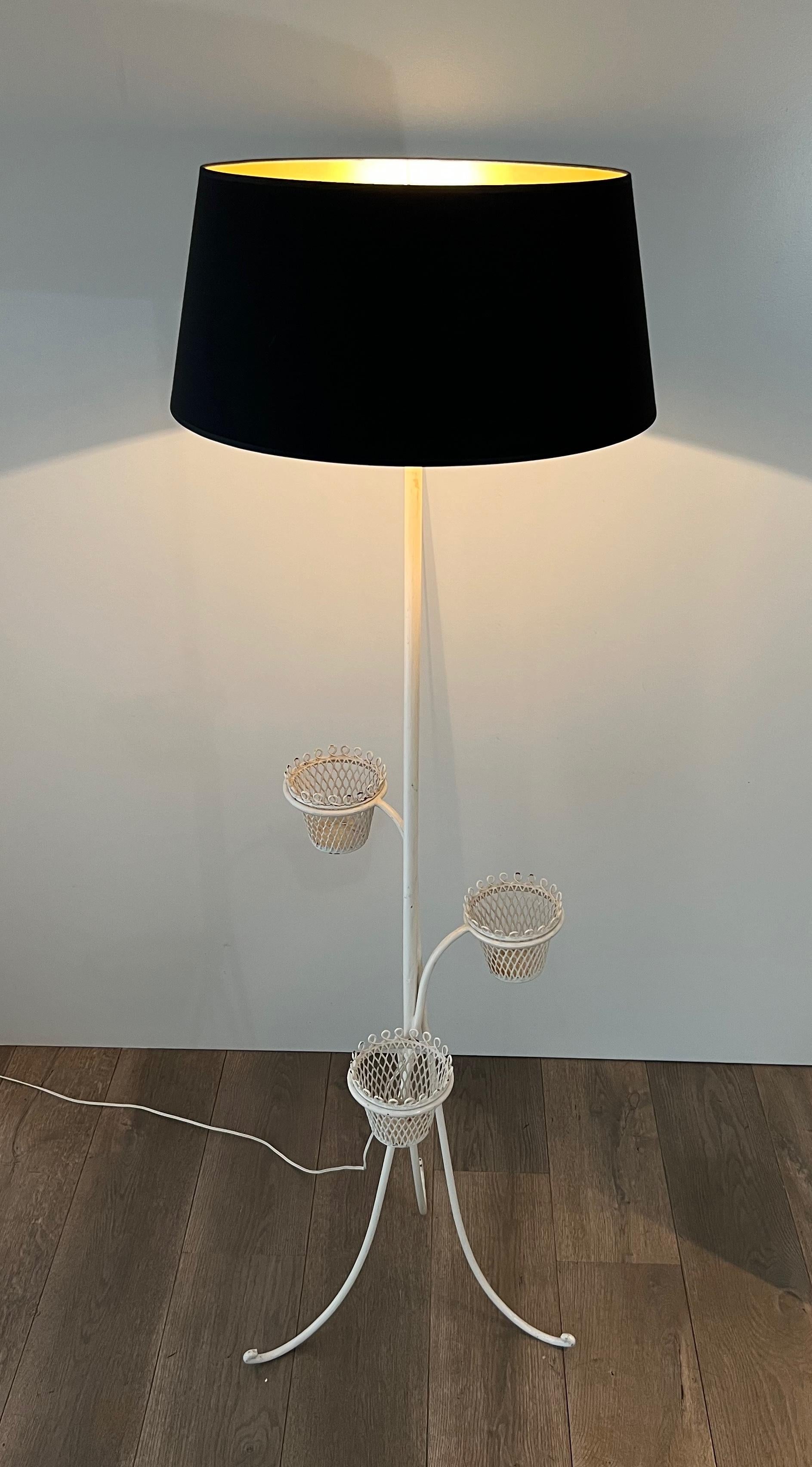 Lampada da terra porta piante Collection'S di Mathieu Matégot in vendita 4