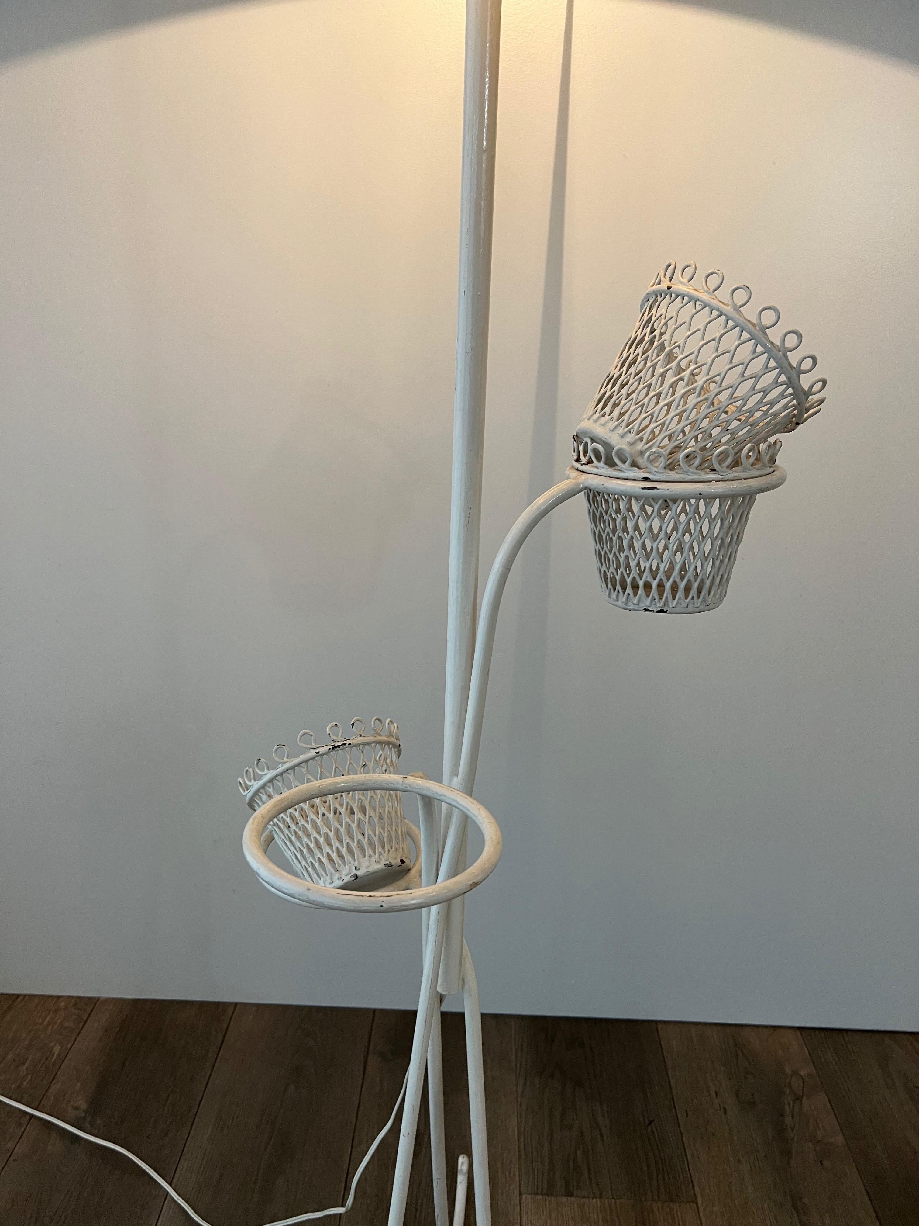 Lampada da terra porta piante Collection'S di Mathieu Matégot in vendita 7