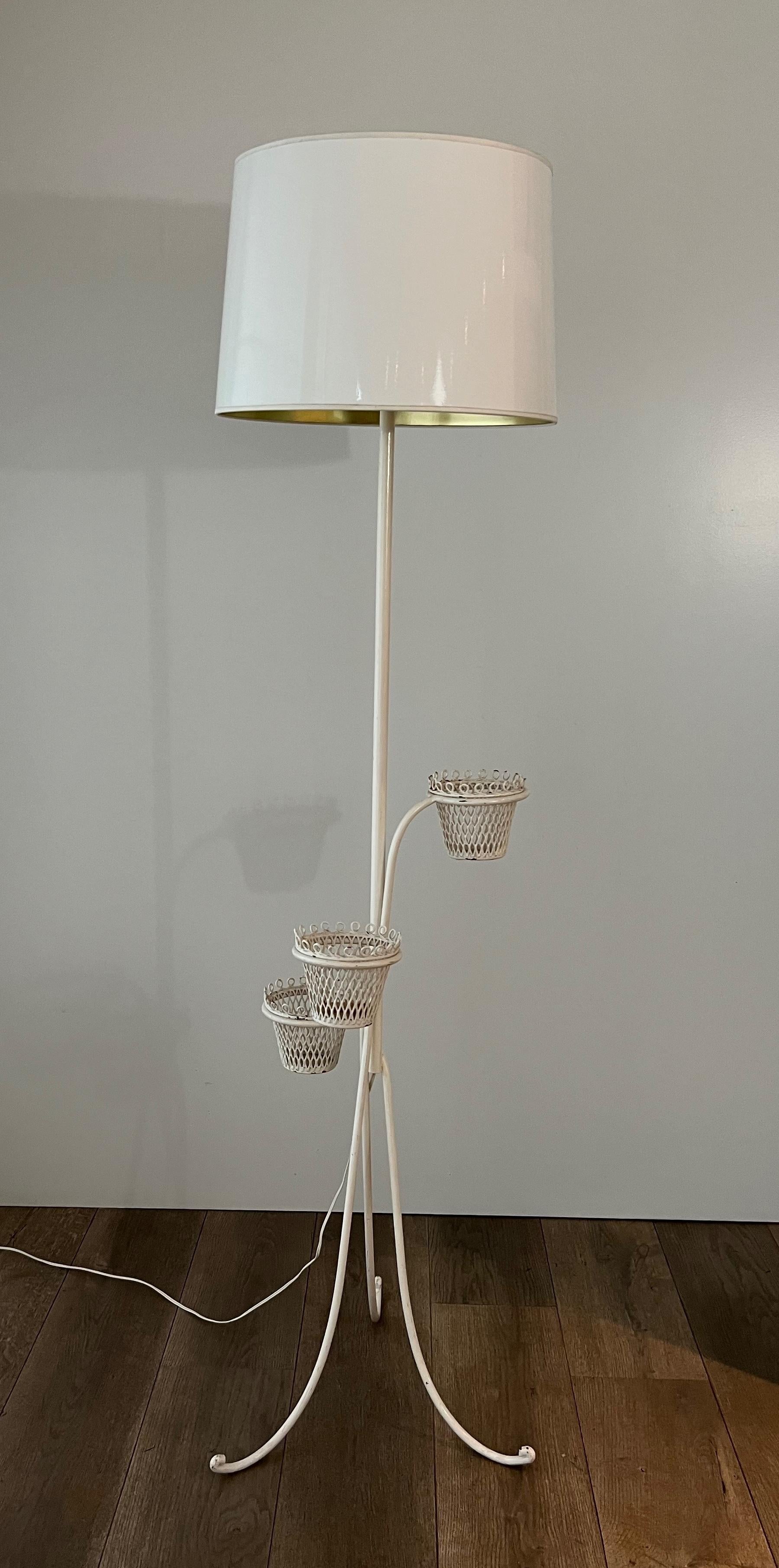 Lampada da terra porta piante Collection'S di Mathieu Matégot in vendita 10