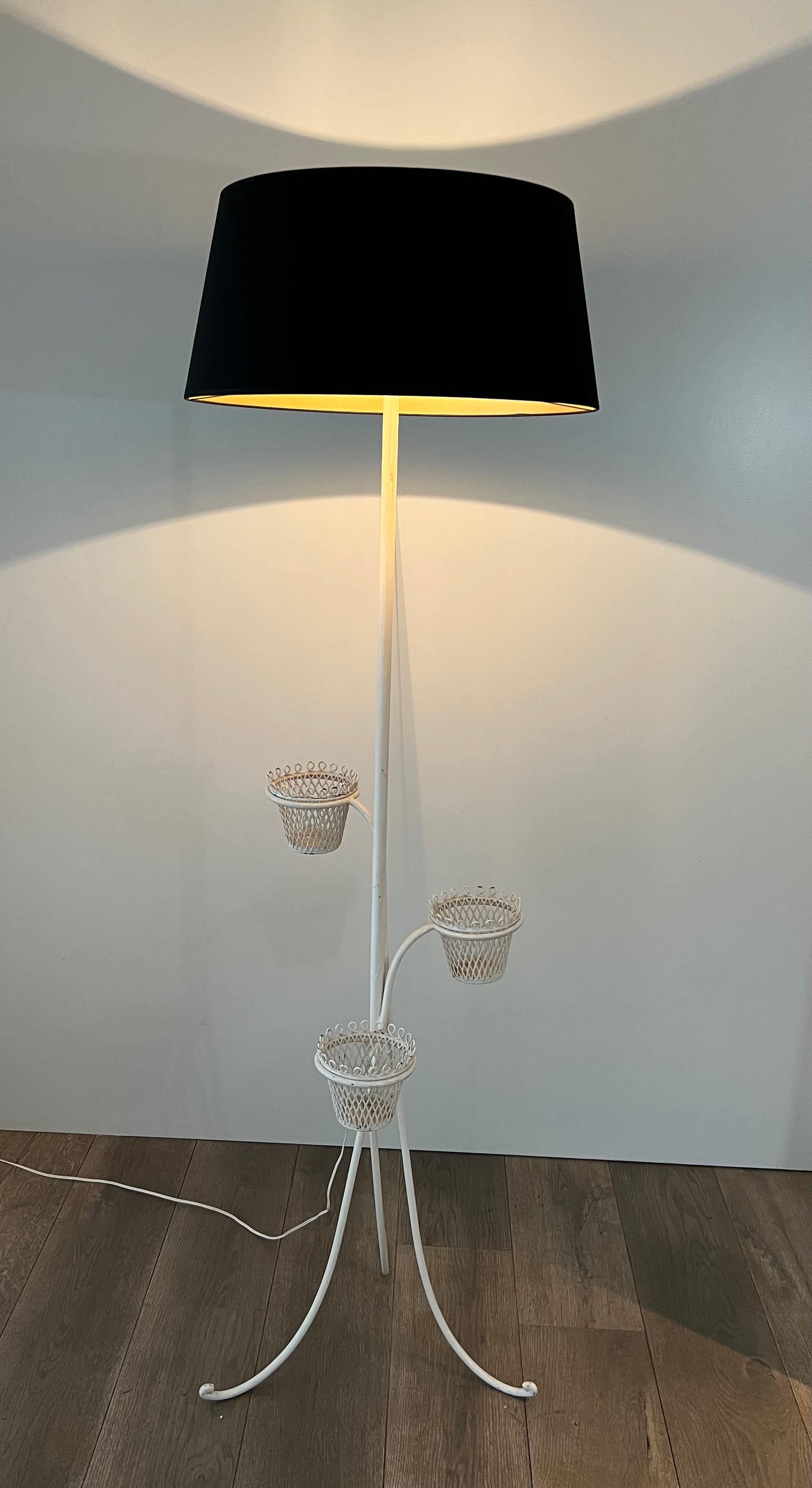 Lampada da terra porta piante Collection'S di Mathieu Matégot in vendita 12