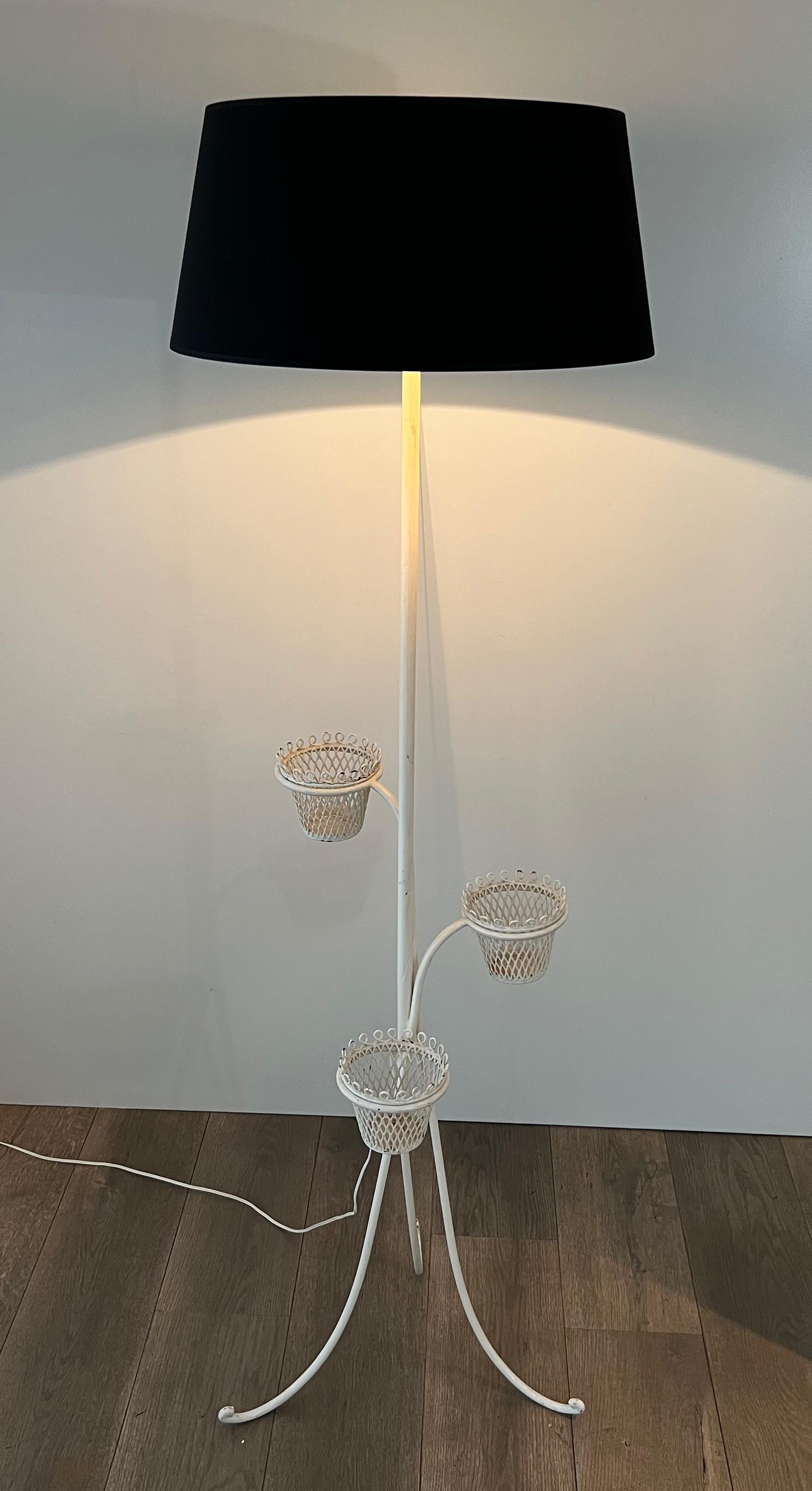 Mid-Century moderno Lampada da terra porta piante Collection'S di Mathieu Matégot in vendita
