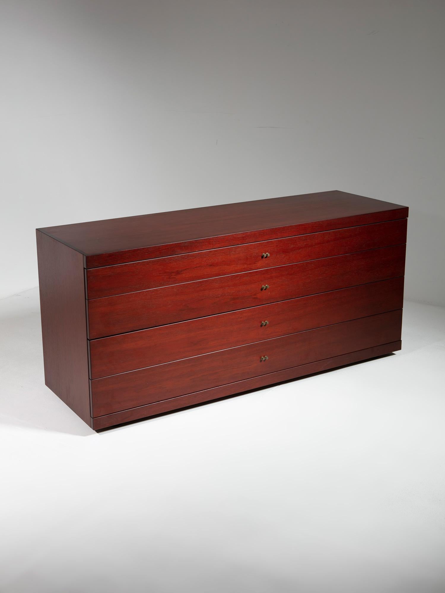 MB84 chest of drawers by Roberto Poggi for Poggi.
Capable walnut piece with four drawers and brass details.