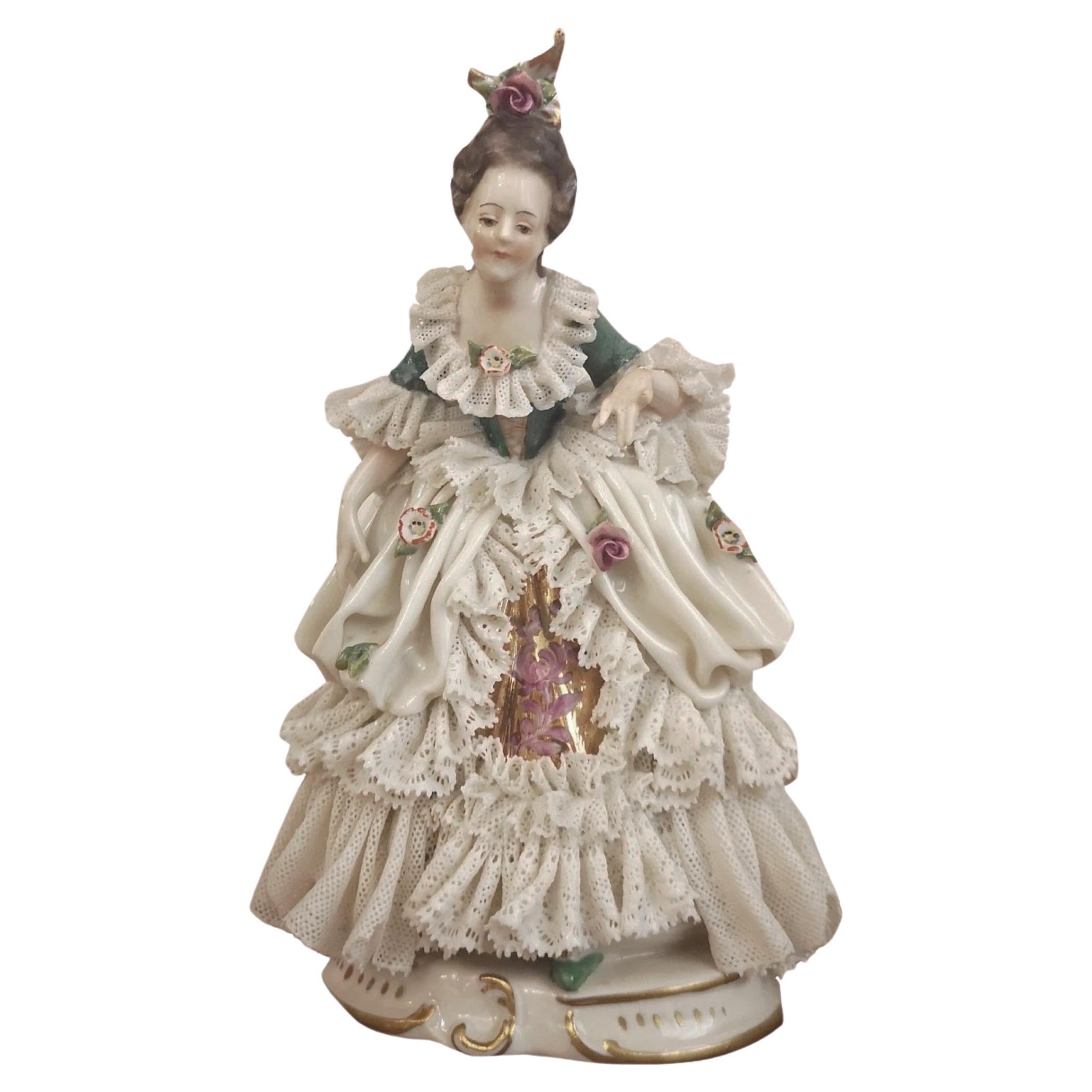 Capadimonte Porcelain Figure, Lady With Roses, 20th Century For Sale
