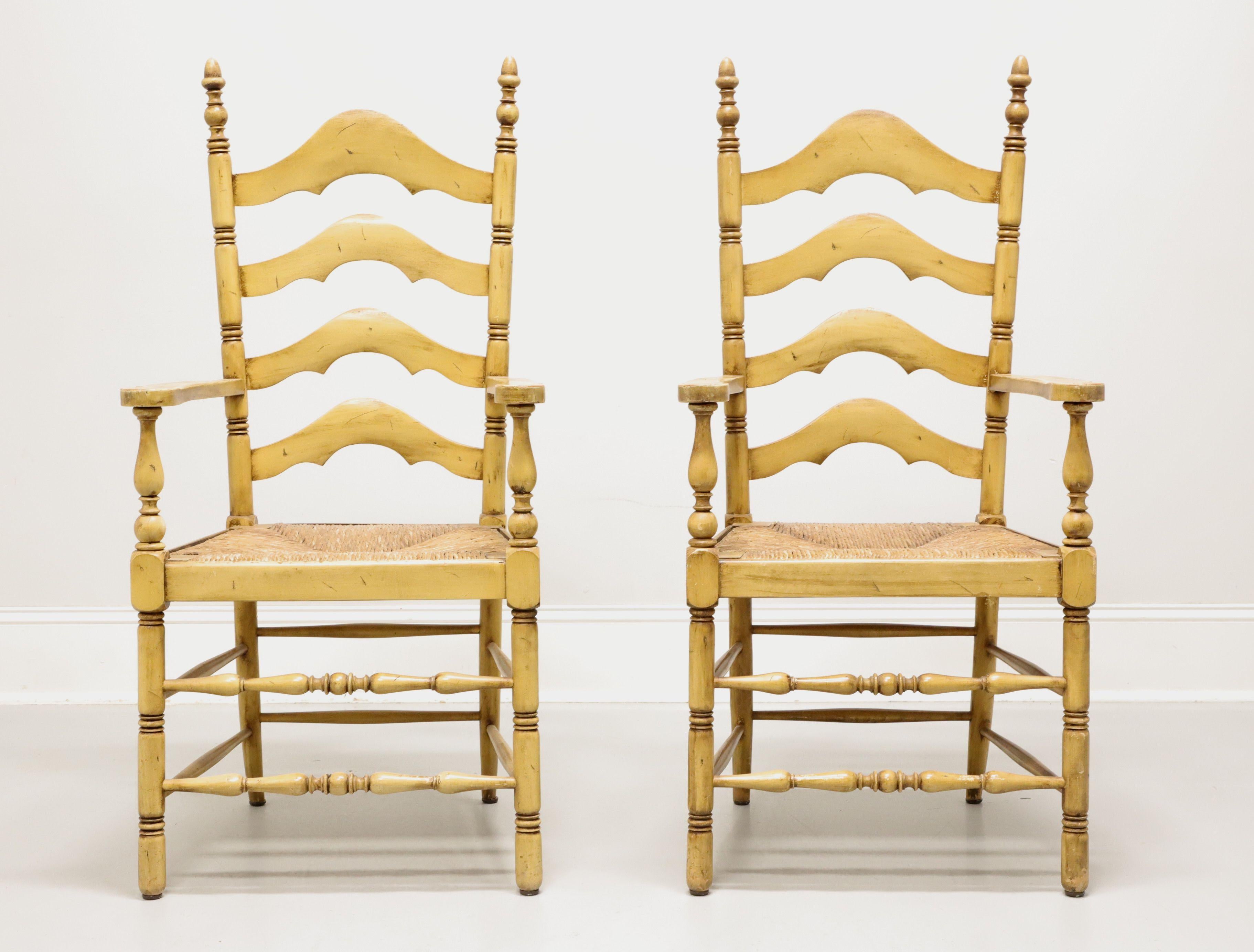 CAPE ANN CHAIRS Esszimmerstühle aus Ahornholz mit Leiterrückenlehne und Binsensitzen – Paar (Rustikal) im Angebot