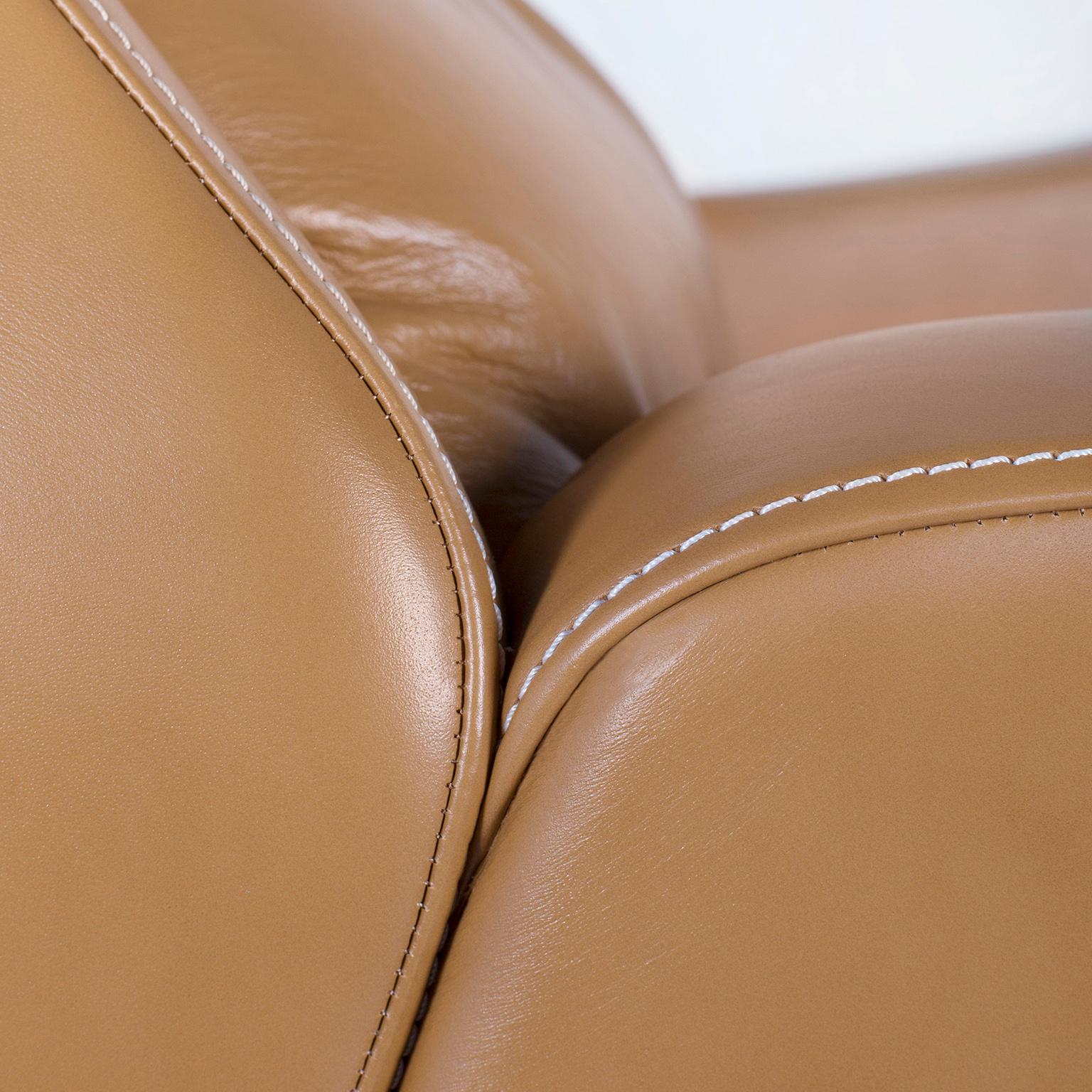 Modern Capelinhos Lounge Chair, Swivel, Leather, Handmade Portugal by Greenapple For Sale 3