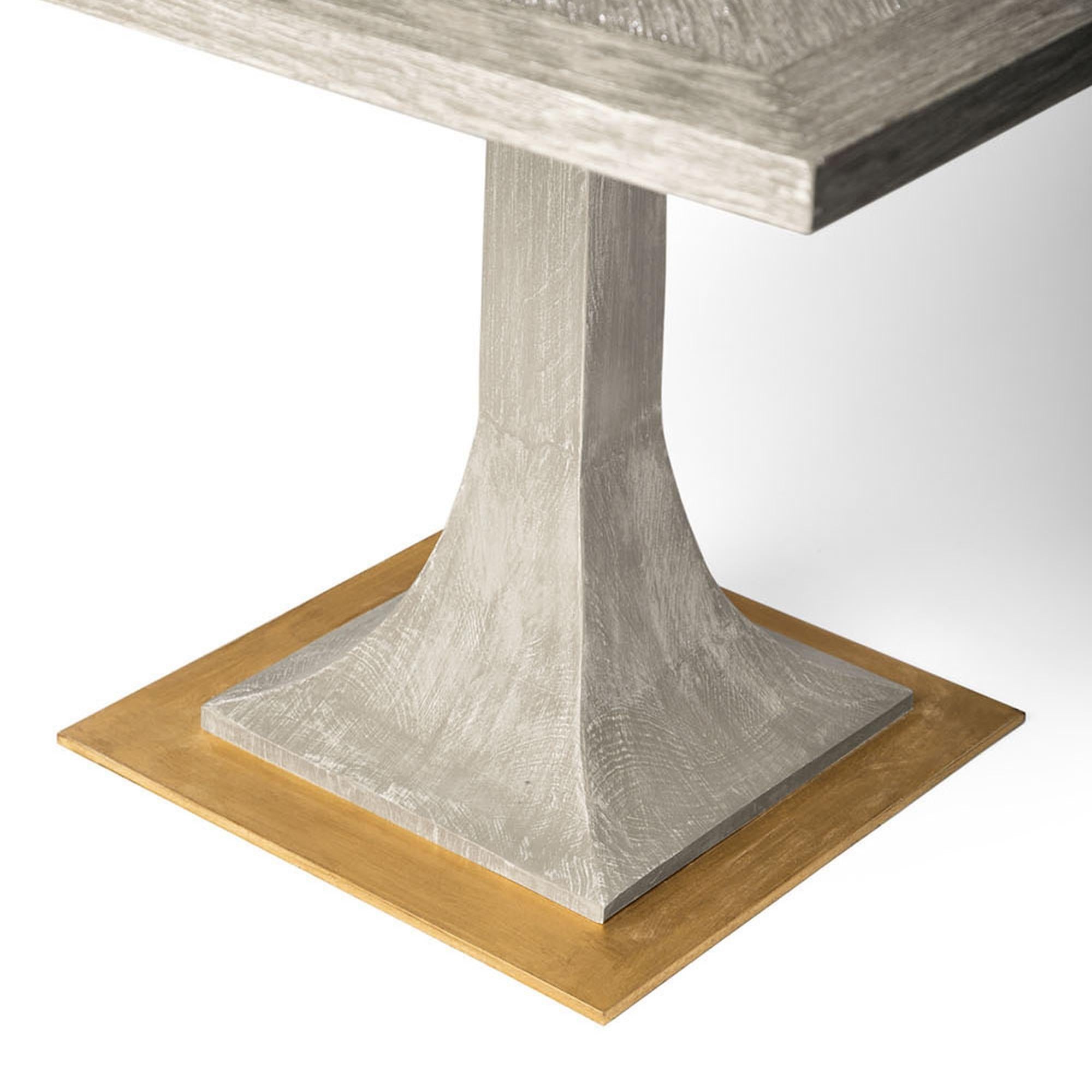 Modern Capistrano Dining Table in Oyster Gray & Gold Leaf by Innova Luxuxy Group For Sale