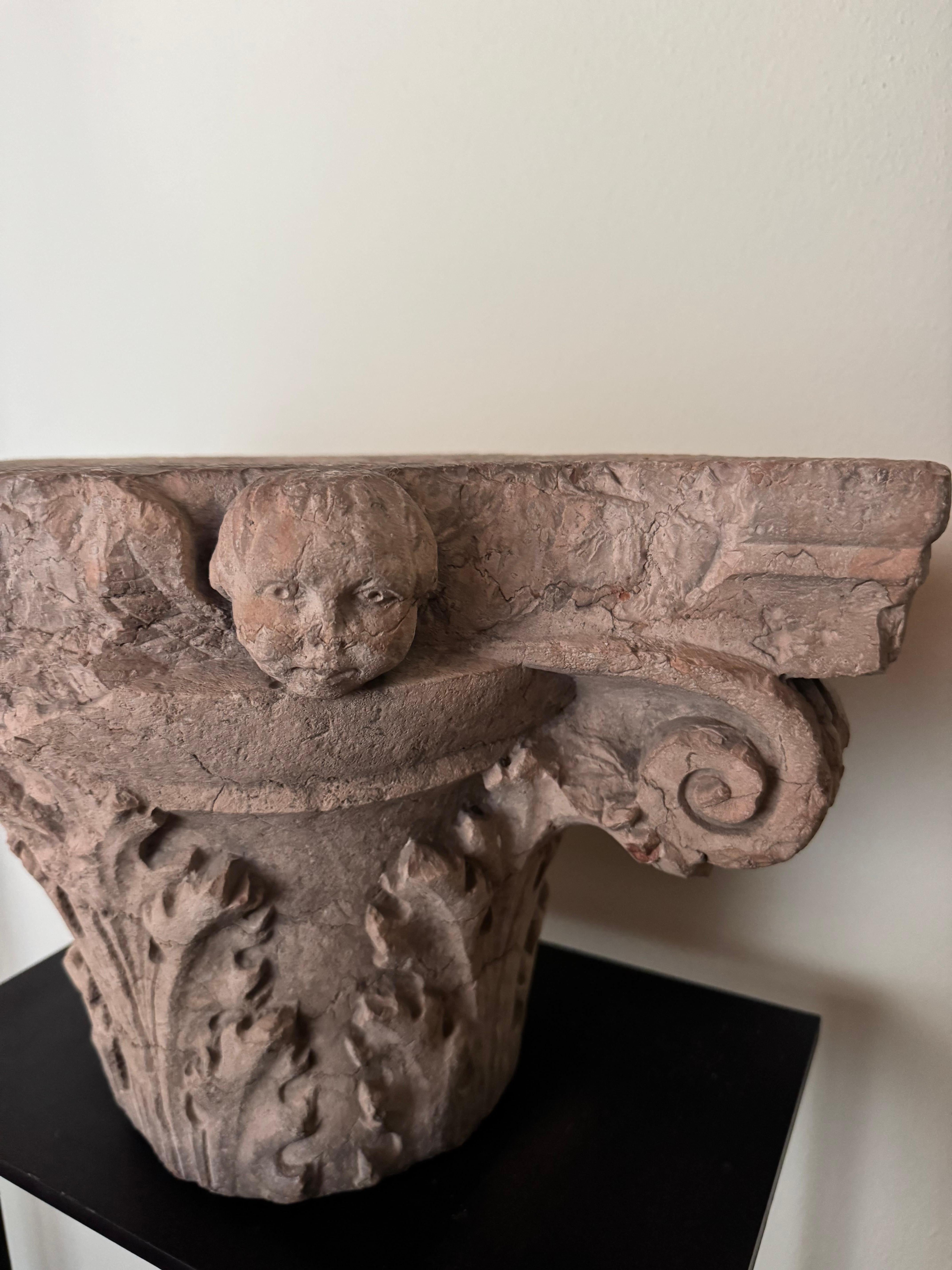 Capitello corinzio a foglie d'acanto in marmo rosso di Verona - fine XV secolo For Sale 3