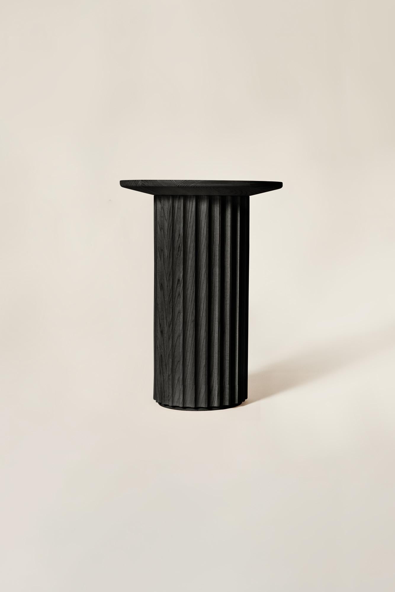 Capitello Solid Wood Coffee Table, Ash in Black Finish, Contemporary For Sale 3