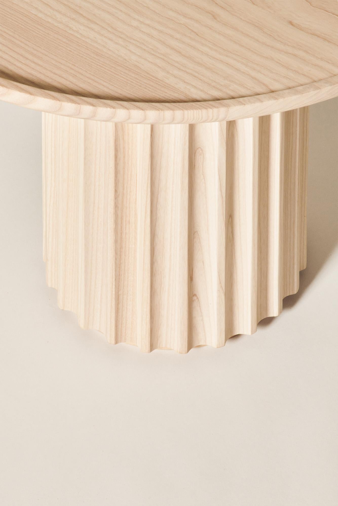 Table basse Capitello en bois massif, finition naturelle, contemporaine en vente 3