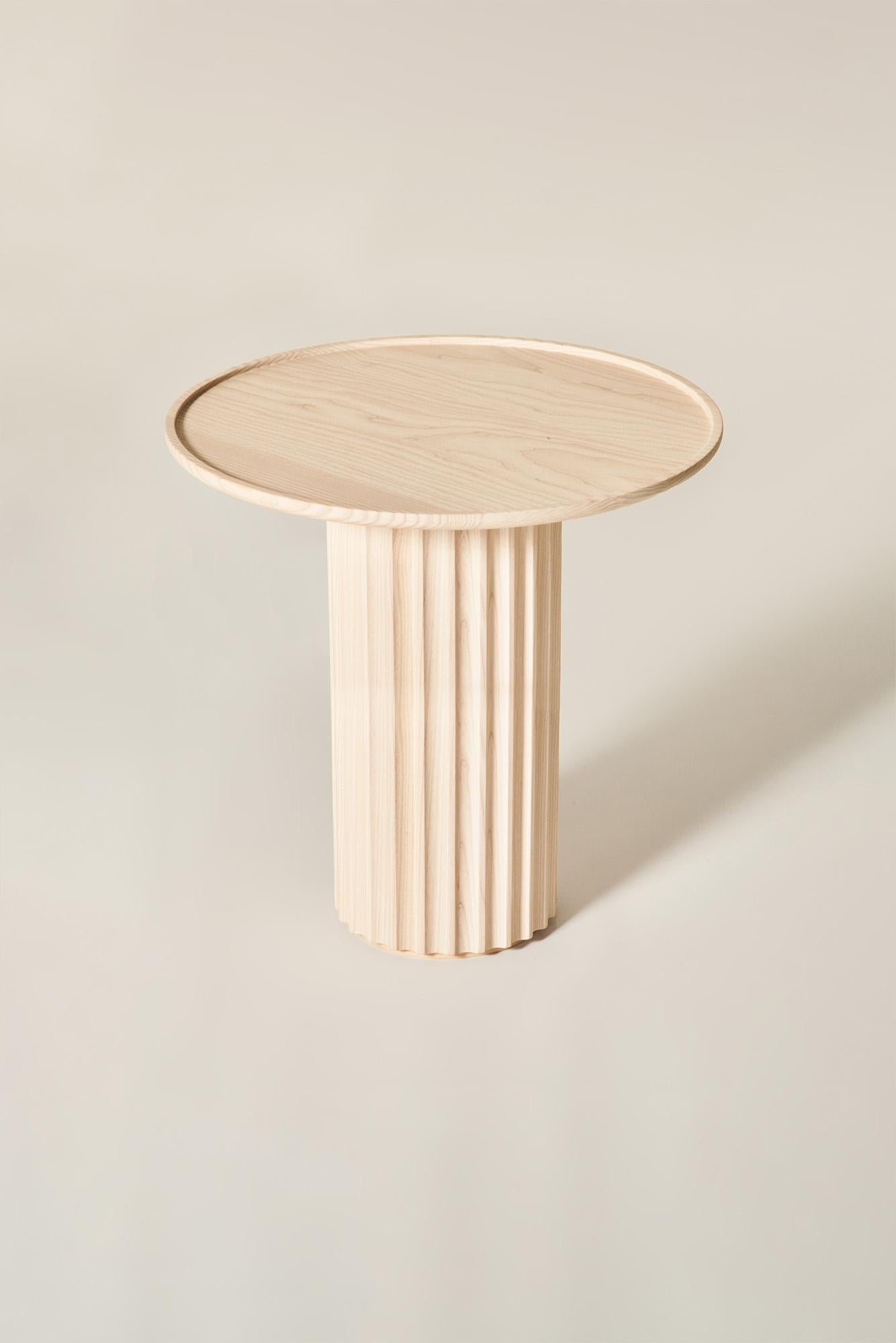XXIe siècle et contemporain Table basse Capitello en bois massif, finition naturelle, contemporaine en vente