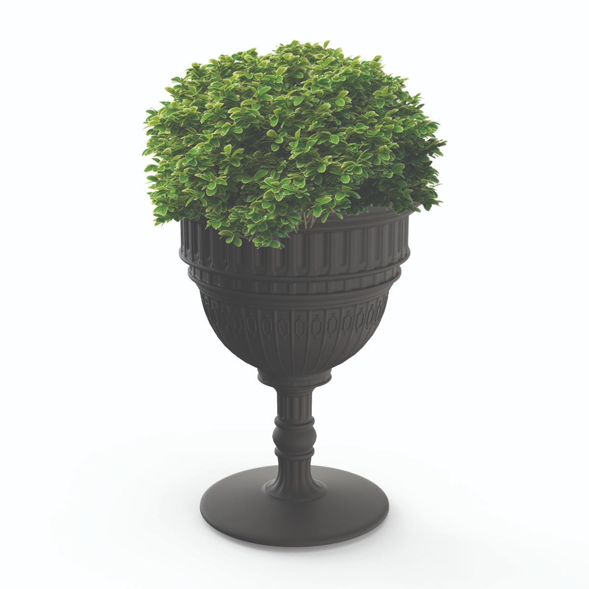 Jardinière et glacière à champagne Capitol en polyéthylène noir par Studio A Neuf - En vente à Brooklyn, NY