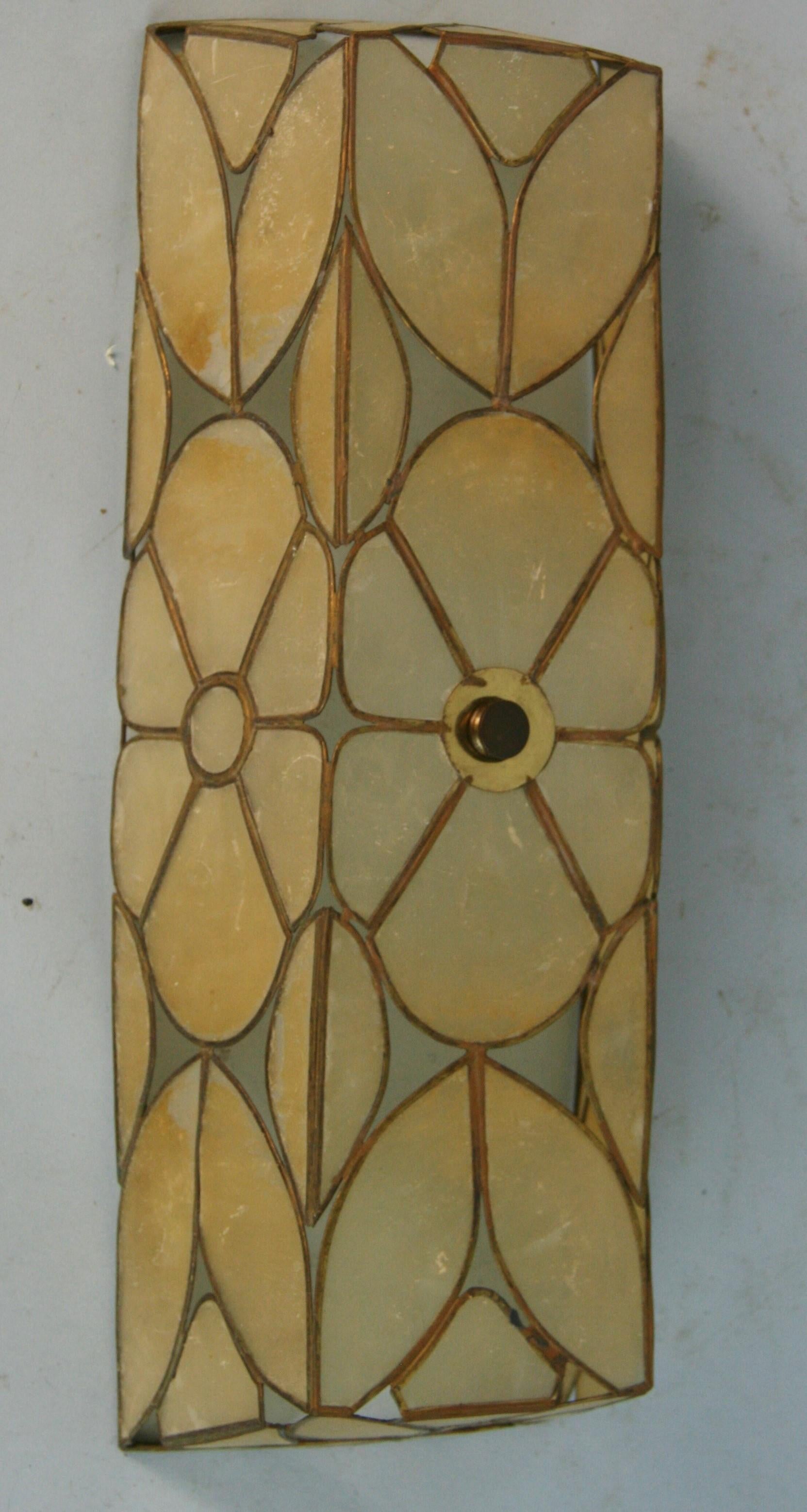 1374 Hand made capiz shell floral flush mount that can be used as a wall sconce
Takes 2 bulbs
Rewired.