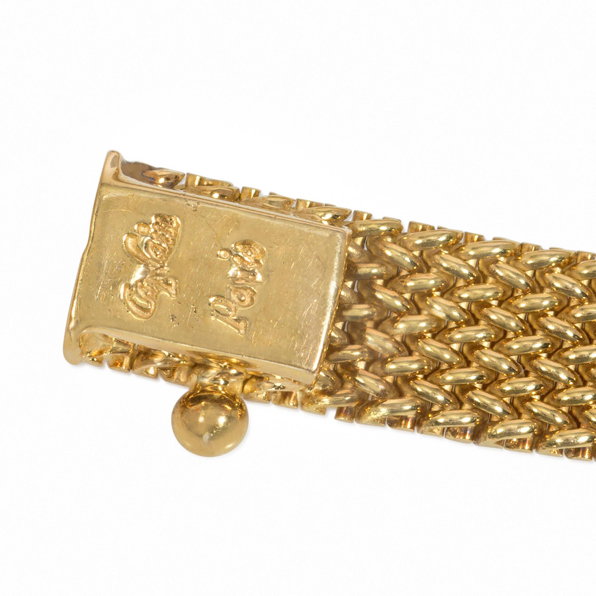 Caplain, France 1970s Gold Necklace of Tapered Woven Design In Good Condition For Sale In New York, NY